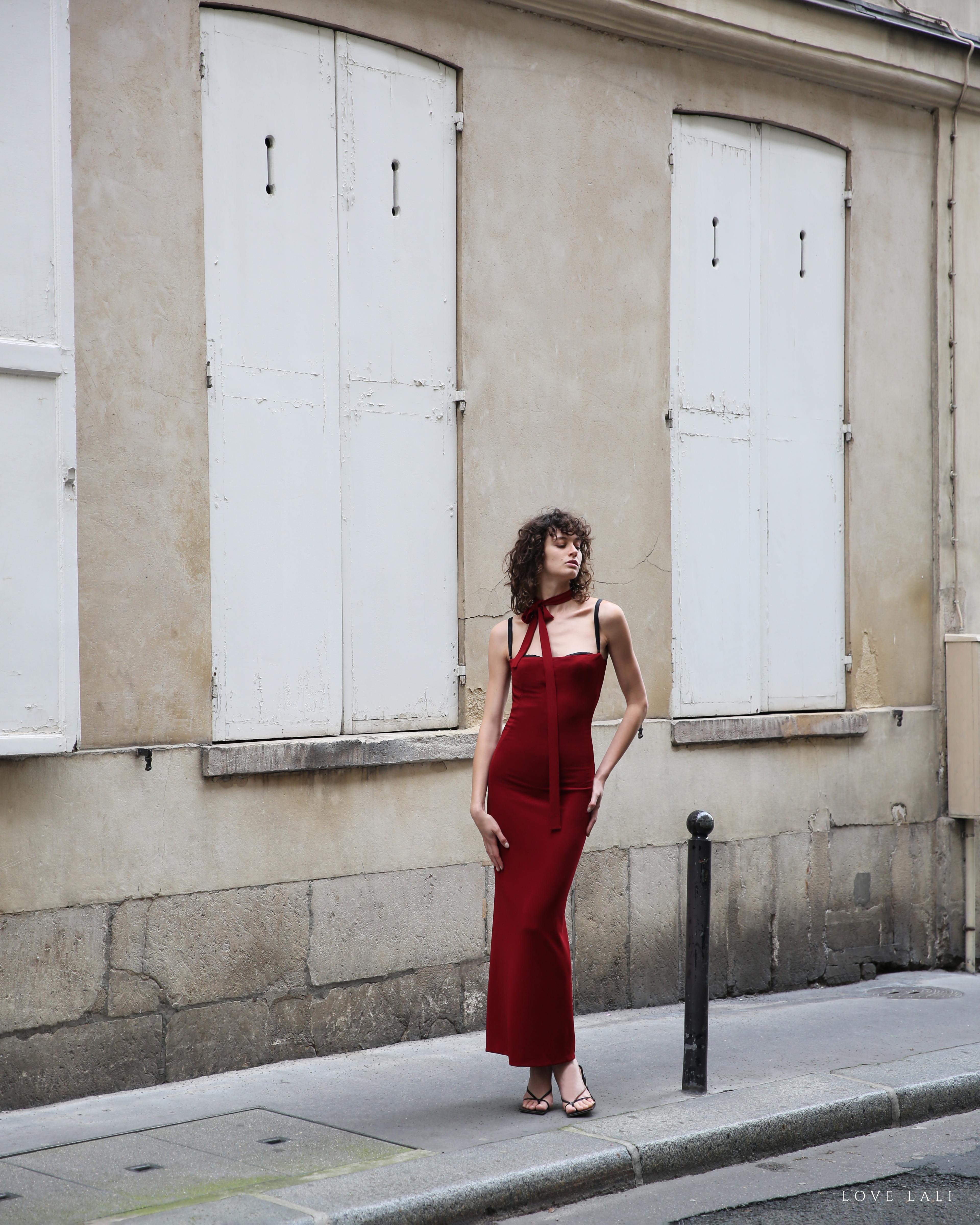 Dolce & Gabbana S/S 01 burgundy backless tie neck midi maxi slim line dress XS-S For Sale 1