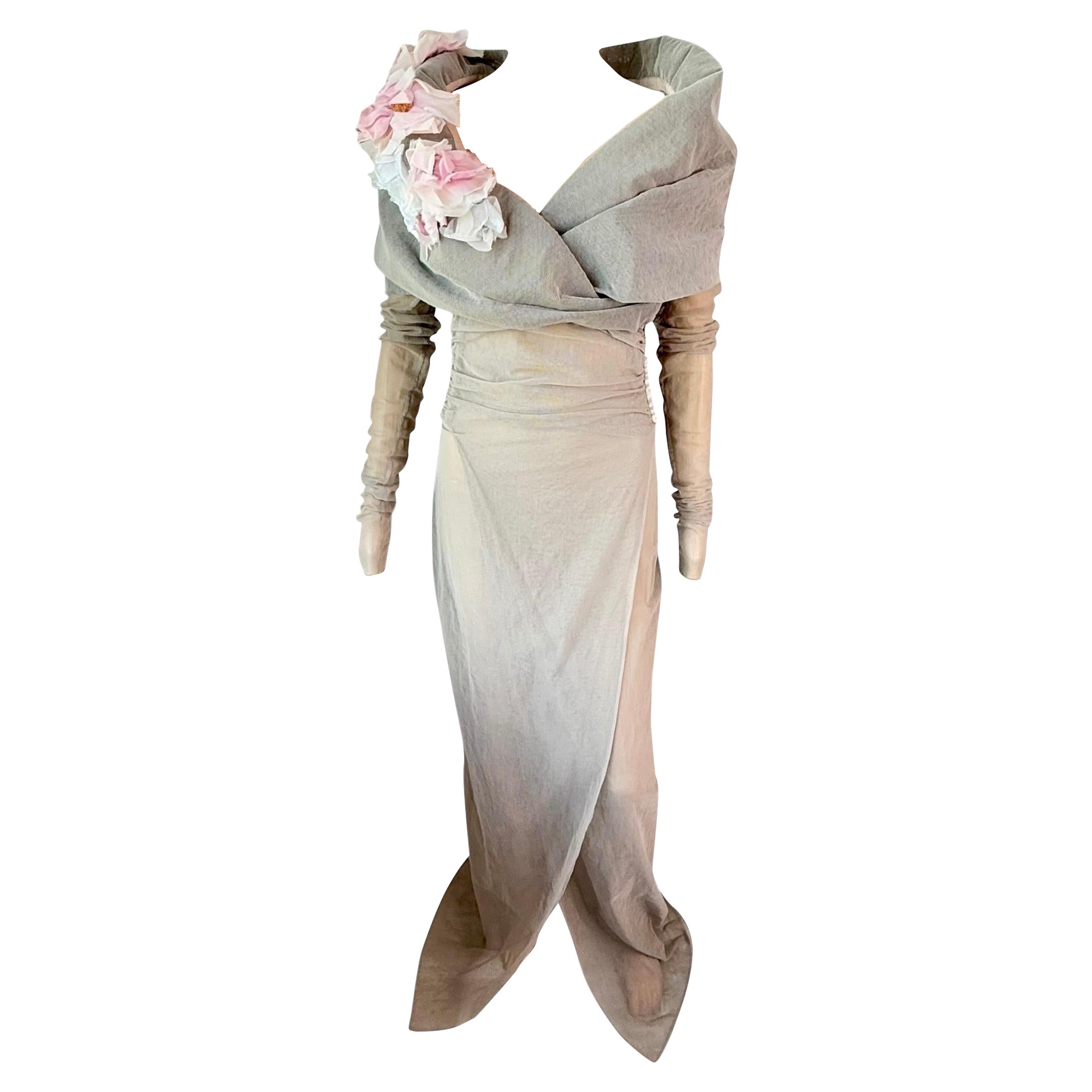 Dolce & Gabbana S/S 1998 Laufsteg Blumenapplikationen durchsichtiger Maschenmantel Abendkleid