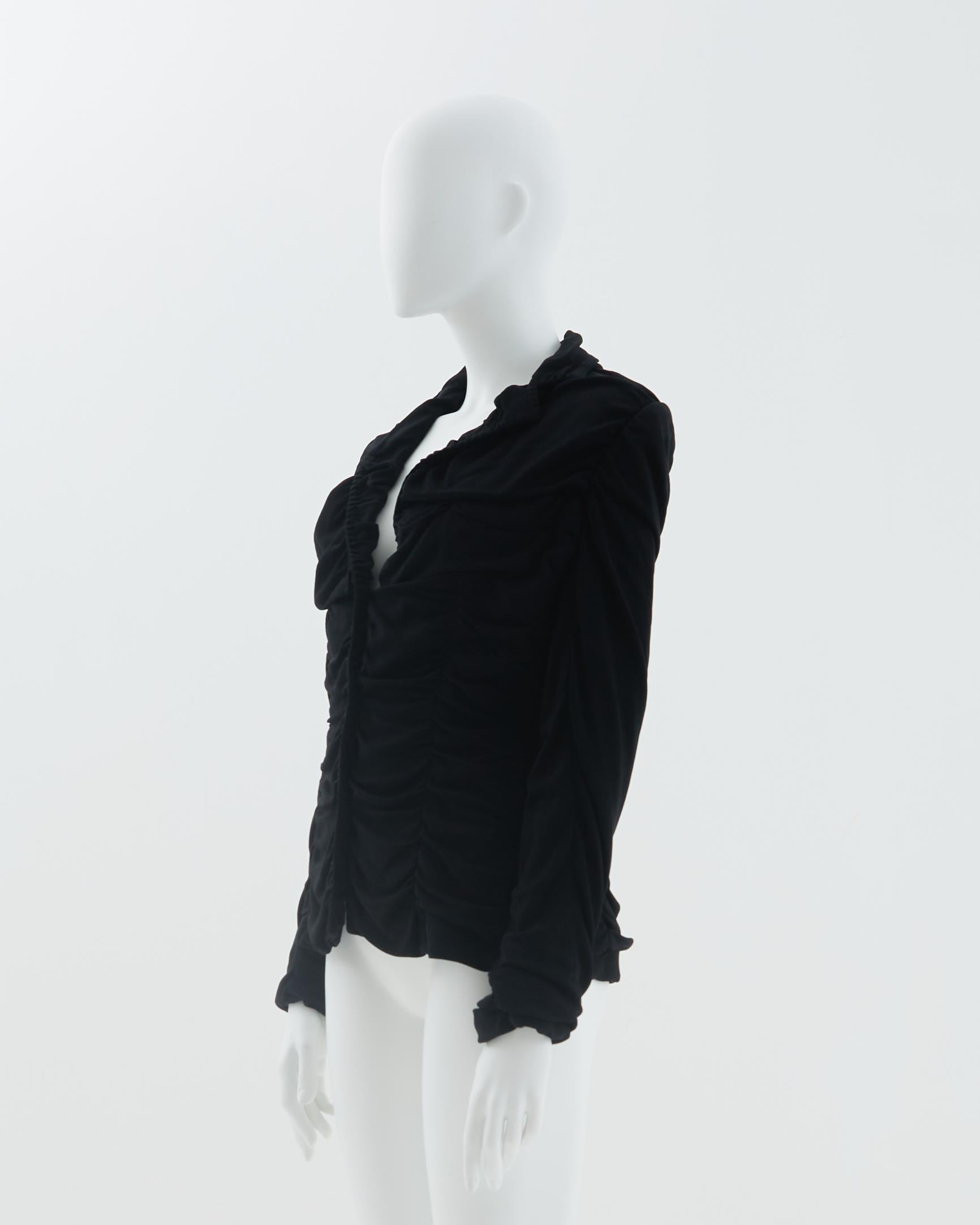 - Black ruched blazer 
- Sold by Skof.Archive
- Single breasted 
- Fully lined 
- Fitted to the body 
- Button closure 
- Spring Summer 2003 
- Made in Italy 

Composition
75% Viscose 
17% Nylon 
8% Elastane 

Size
FR 38 - EN 42 - UK 10 - US 8