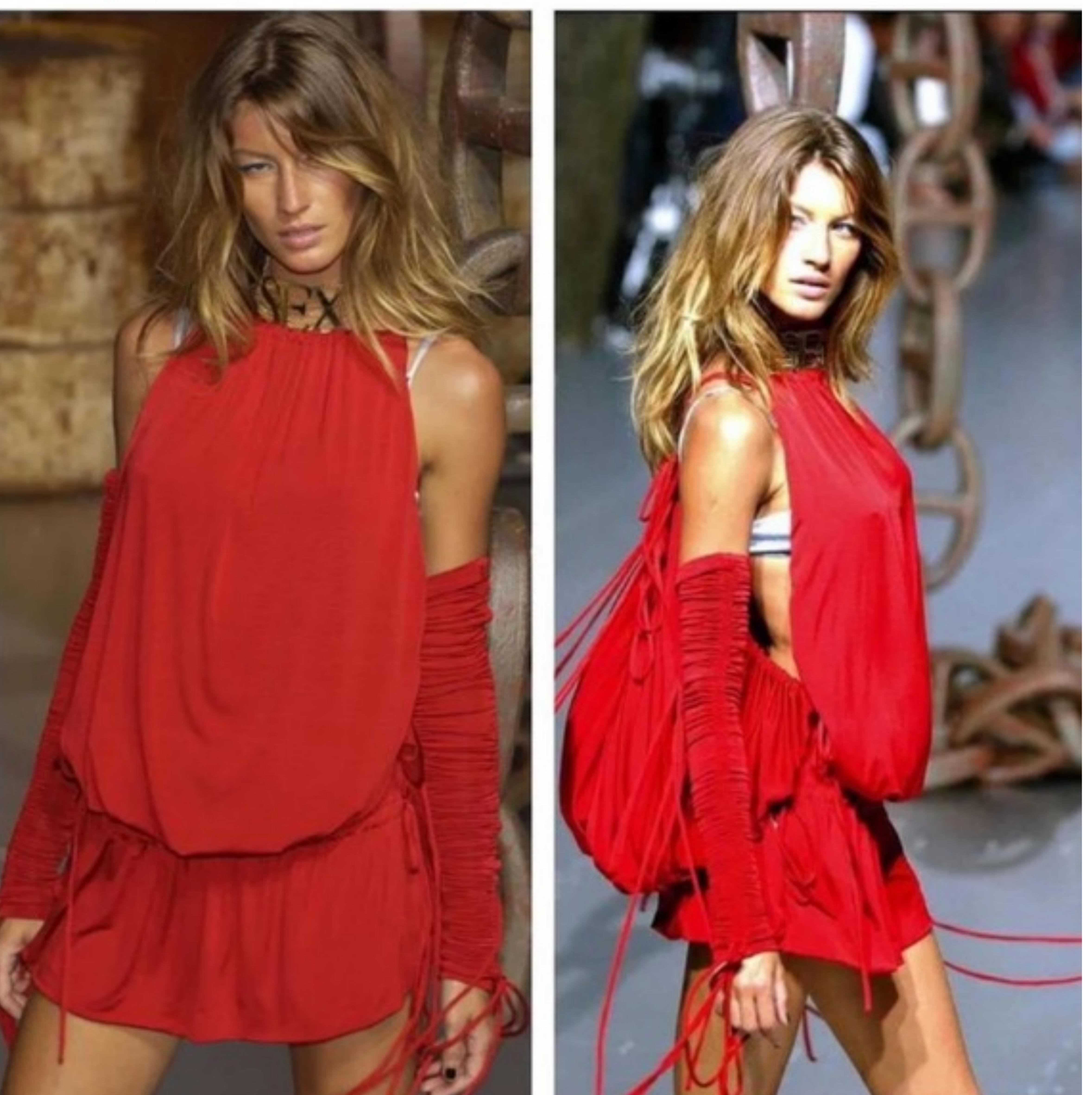 Rosso DOLCE & GABBANA - Vestito rosso con stringhe e maniche staccabili 