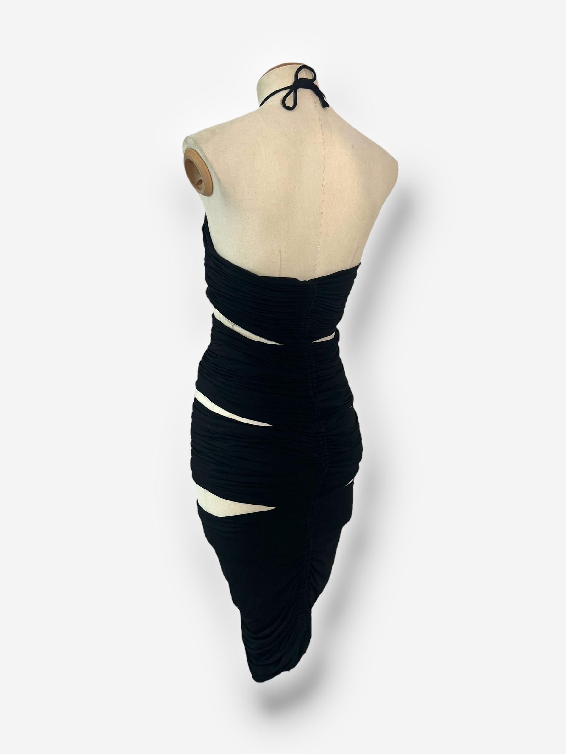 Gris Dolce & Gabbana S/S 2003 'Sex & Love' Robe à découpes froncées - Look 9 Runway en vente