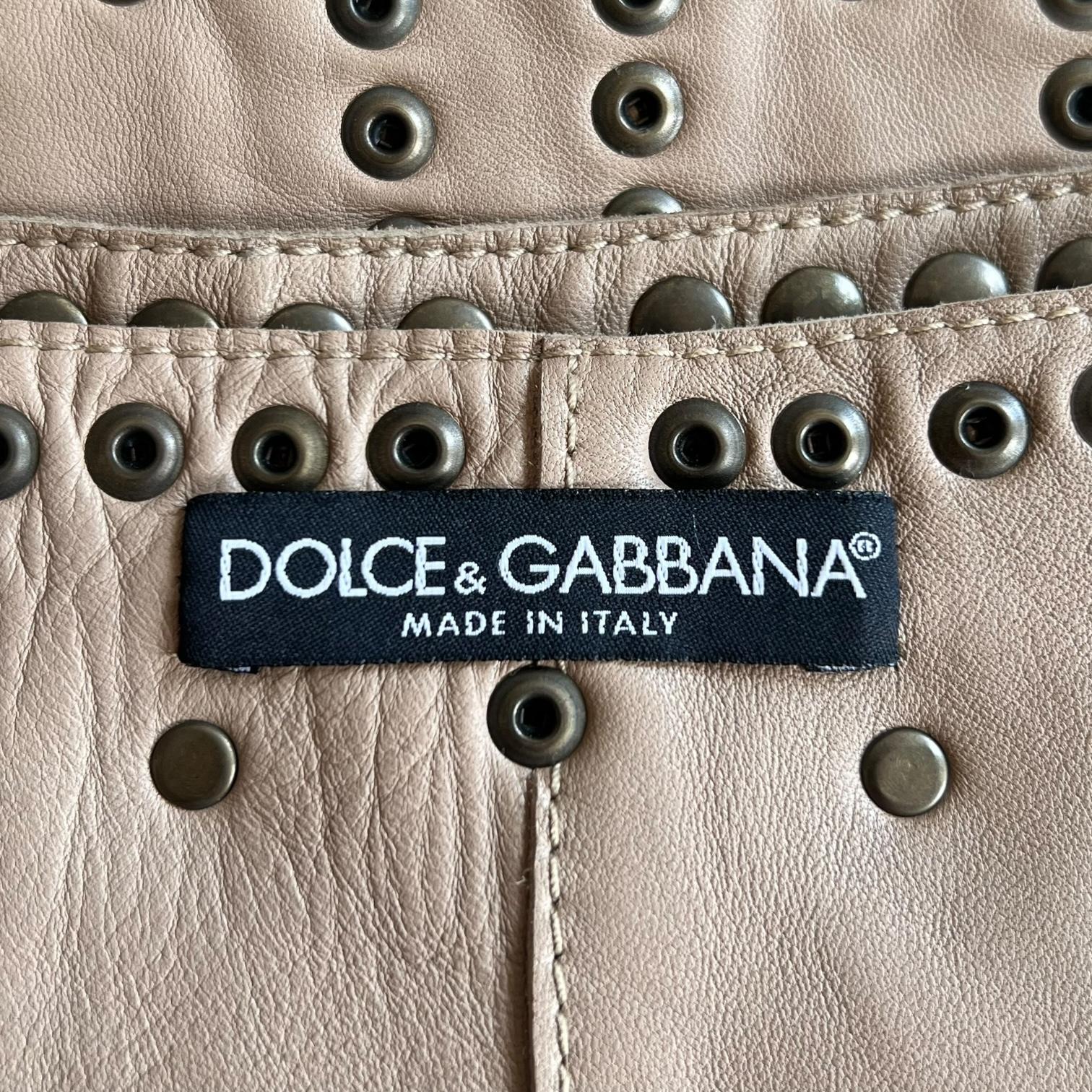 Dolce & Gabbana S/S 2003 Nietenbesetzter Leder-Mini-Rock Damen im Angebot