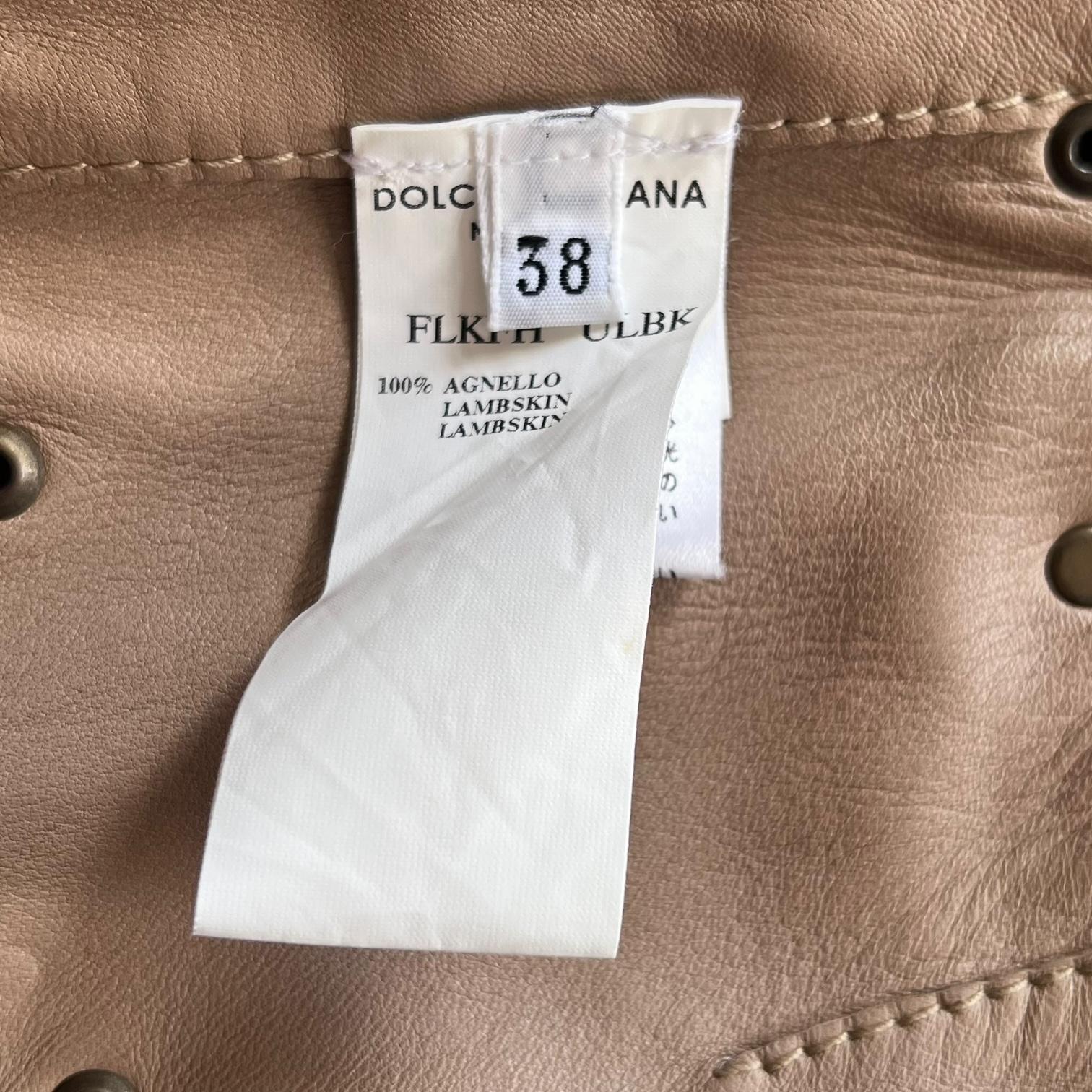 Dolce & Gabbana S/S 2003 Nietenbesetzter Leder-Mini-Rock im Angebot 1