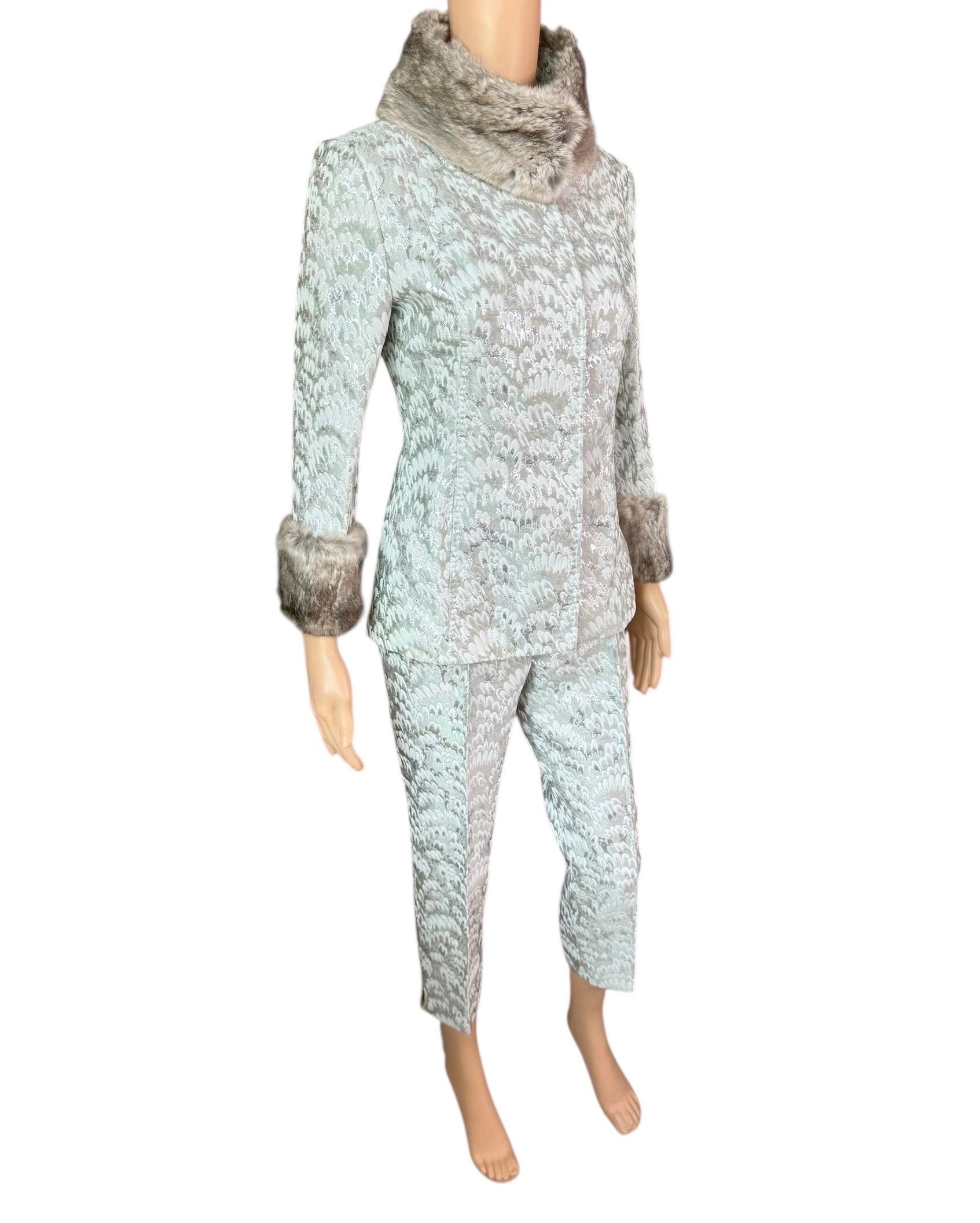 Dolce & Gabbana Giacca e pantaloni di pelliccia non indossati della P/E 2003 Set di pantaloni a 2 pezzi in vendita 1