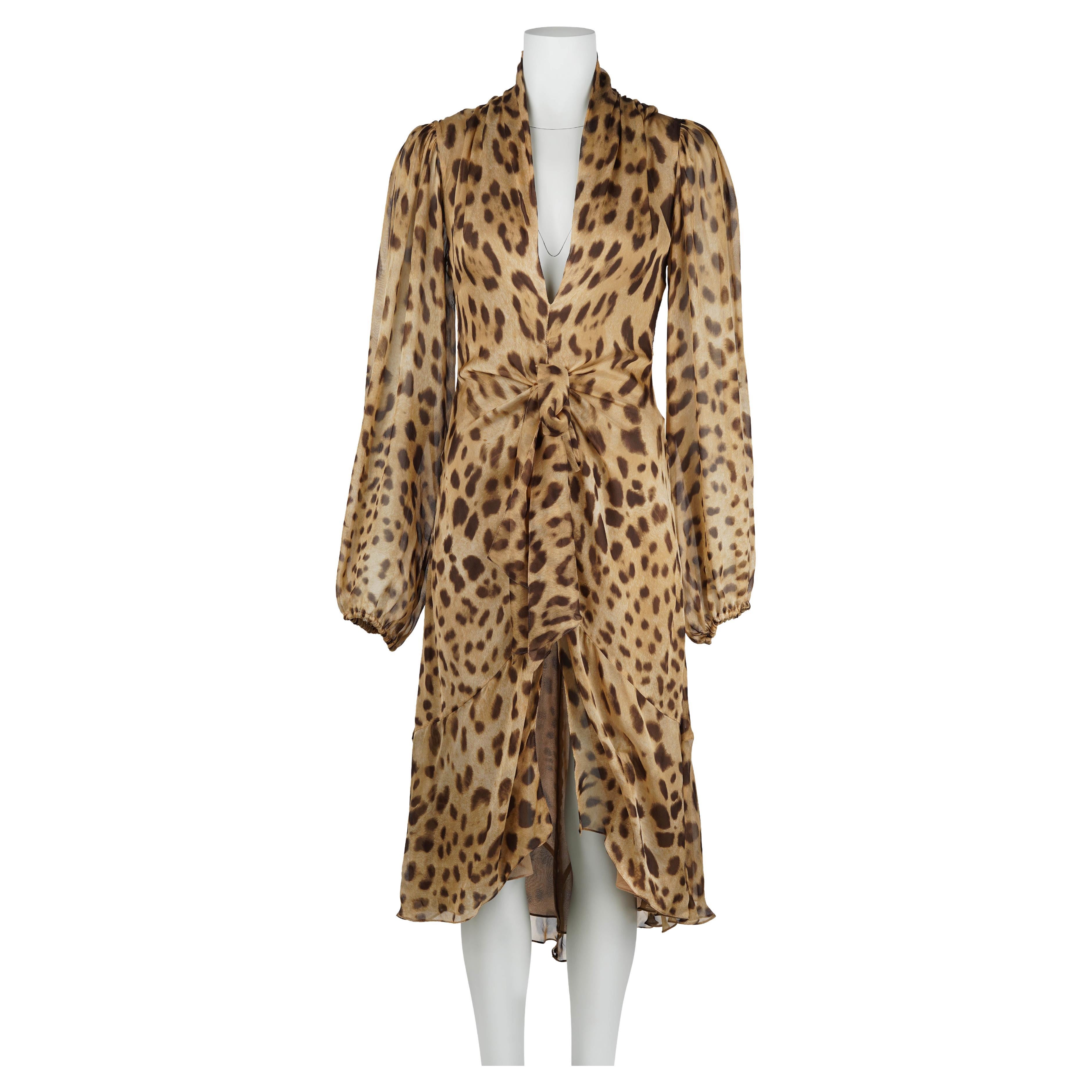 Dolce 
Gabbana S/S 2005 Leopard Print Silk Runway Dress – IT40 For Sale