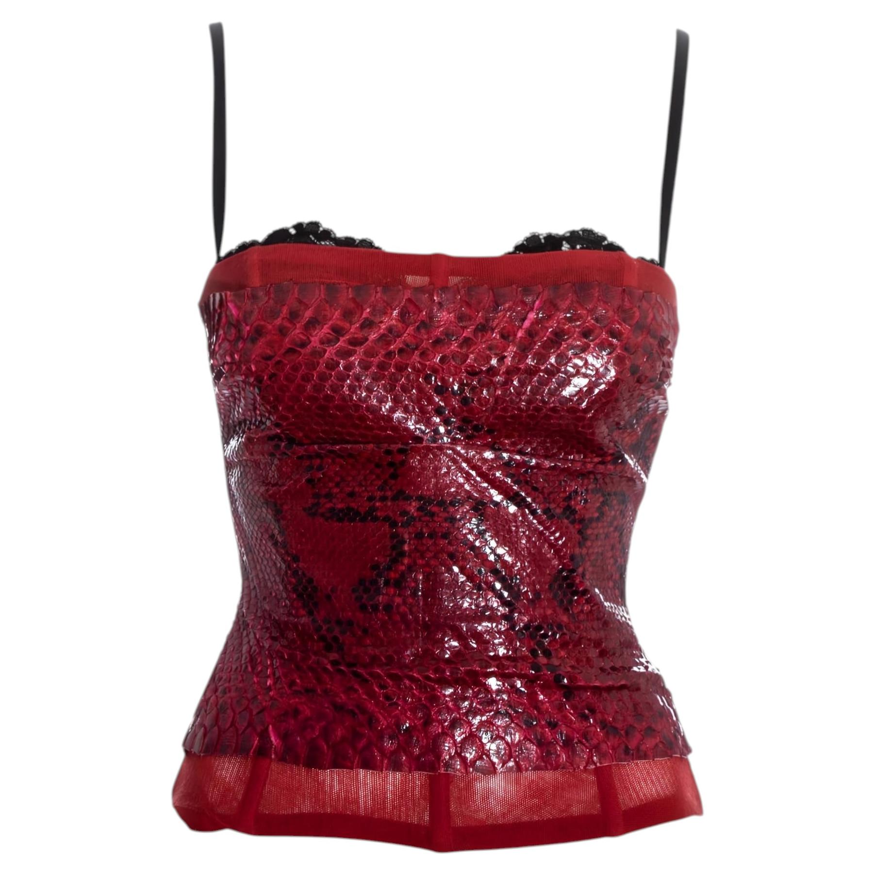 Dolce & Gabbana, primavera-verano 2005. Corsé de pitón rojo, talla IT42