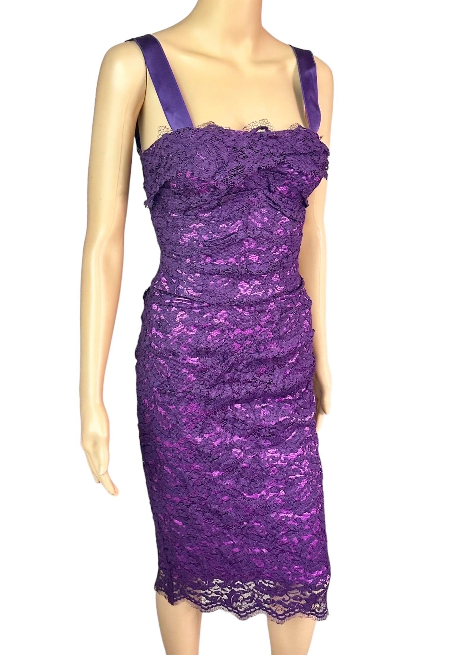 Viola Dolce & Gabbana - P/E 2012 - Vestito midi in pizzo con bustier e corsetto non indossato in vendita