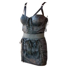 Dolce & Gabbana Frühjahr/Sommer 2019 Laufsteg-Korsett-Bustier-BH mit Schnürung – figurbetontes Minikleid