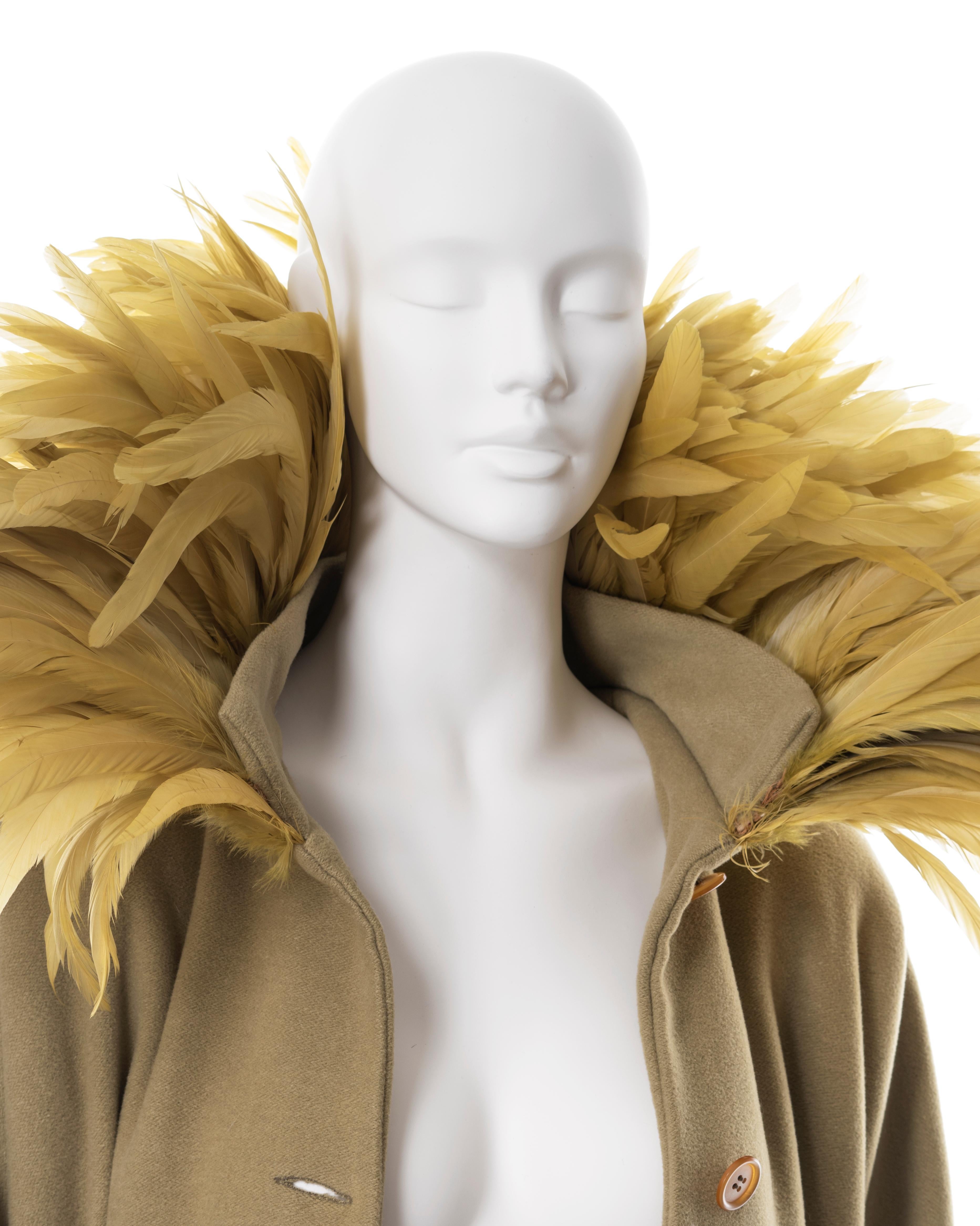 Dolce & Gabbana sage green wool cocoon coat with feather collar, fw 1990 For Sale 5
