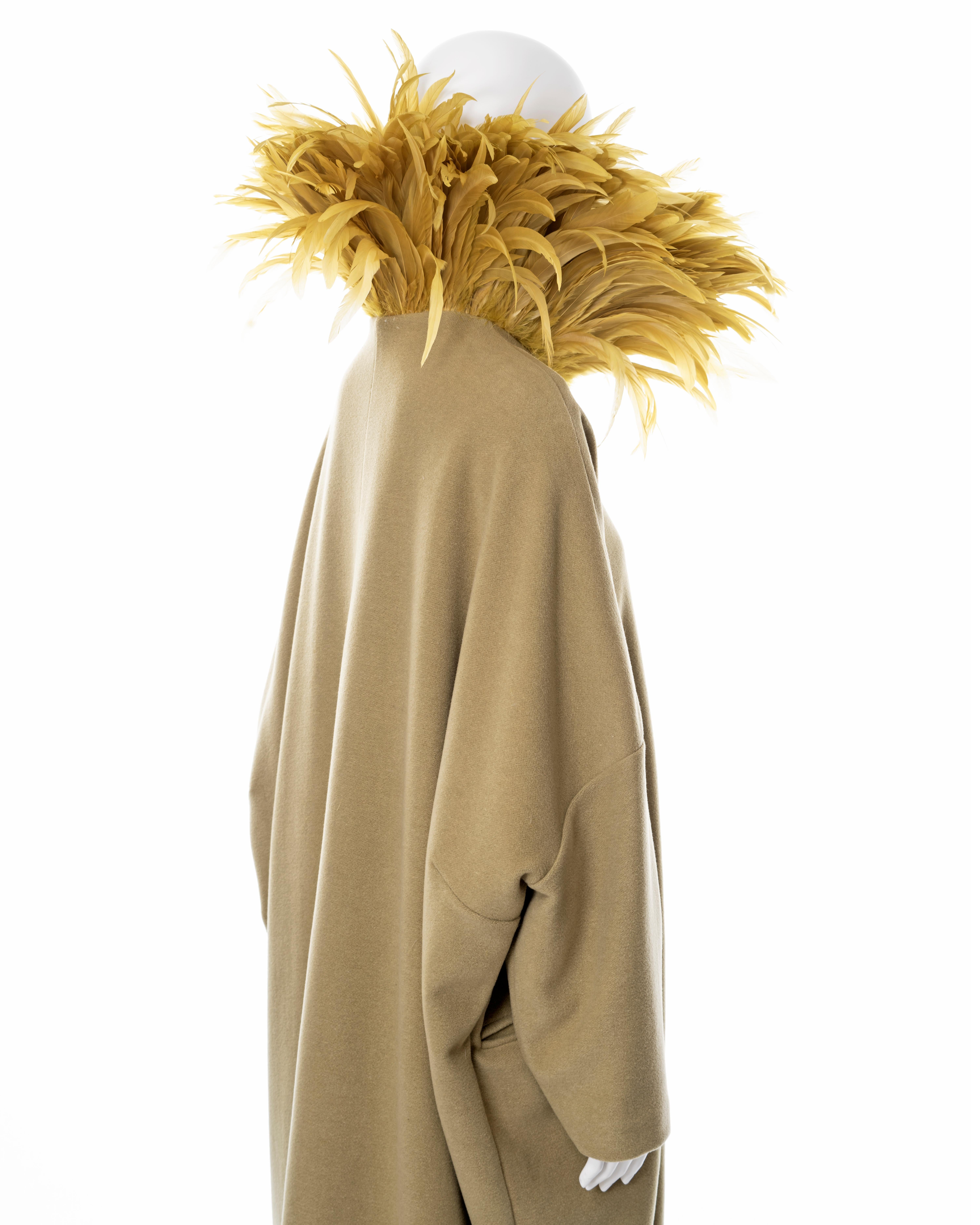 Dolce & Gabbana sage green wool cocoon coat with feather collar, fw 1990 For Sale 10