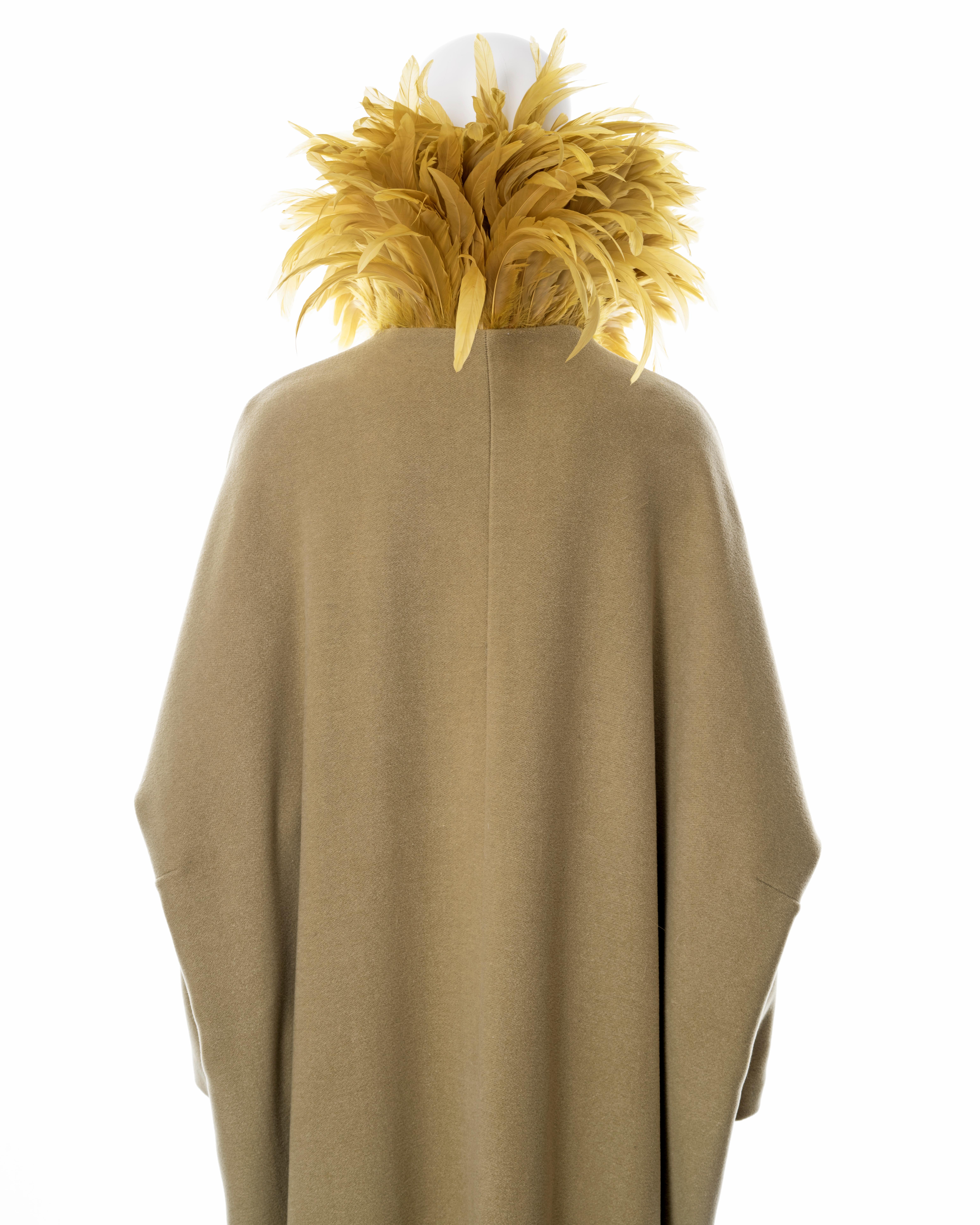Dolce & Gabbana sage green wool cocoon coat with feather collar, fw 1990 For Sale 12