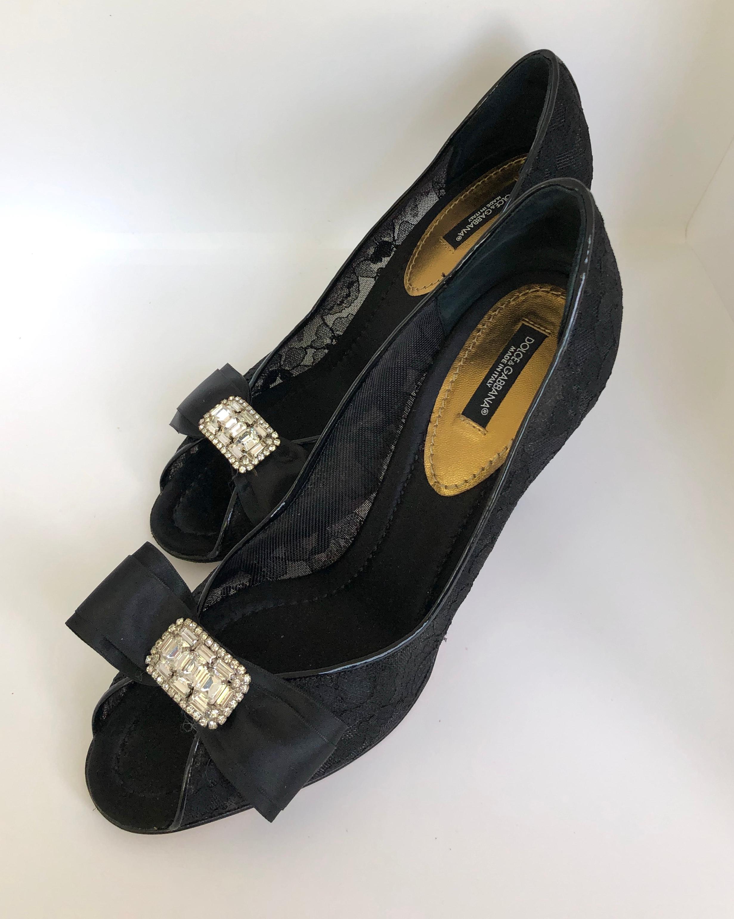 Women's Dolce & Gabbana Satin Bow, Black Lace & Patent Leather Peep Toe Formal Pumps For Sale