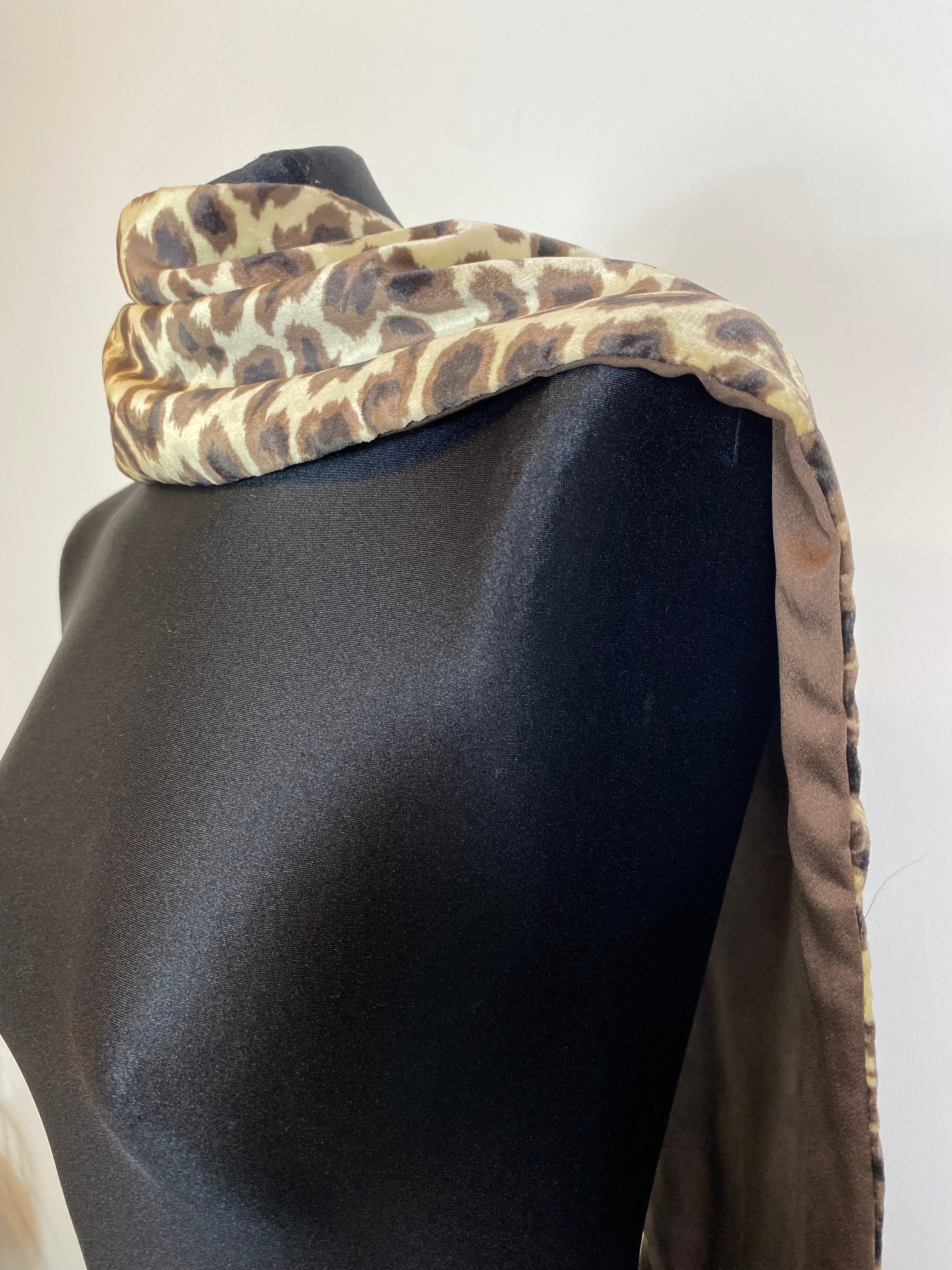 Dolce & Gabbana scarf In Excellent Condition In Carnate, IT