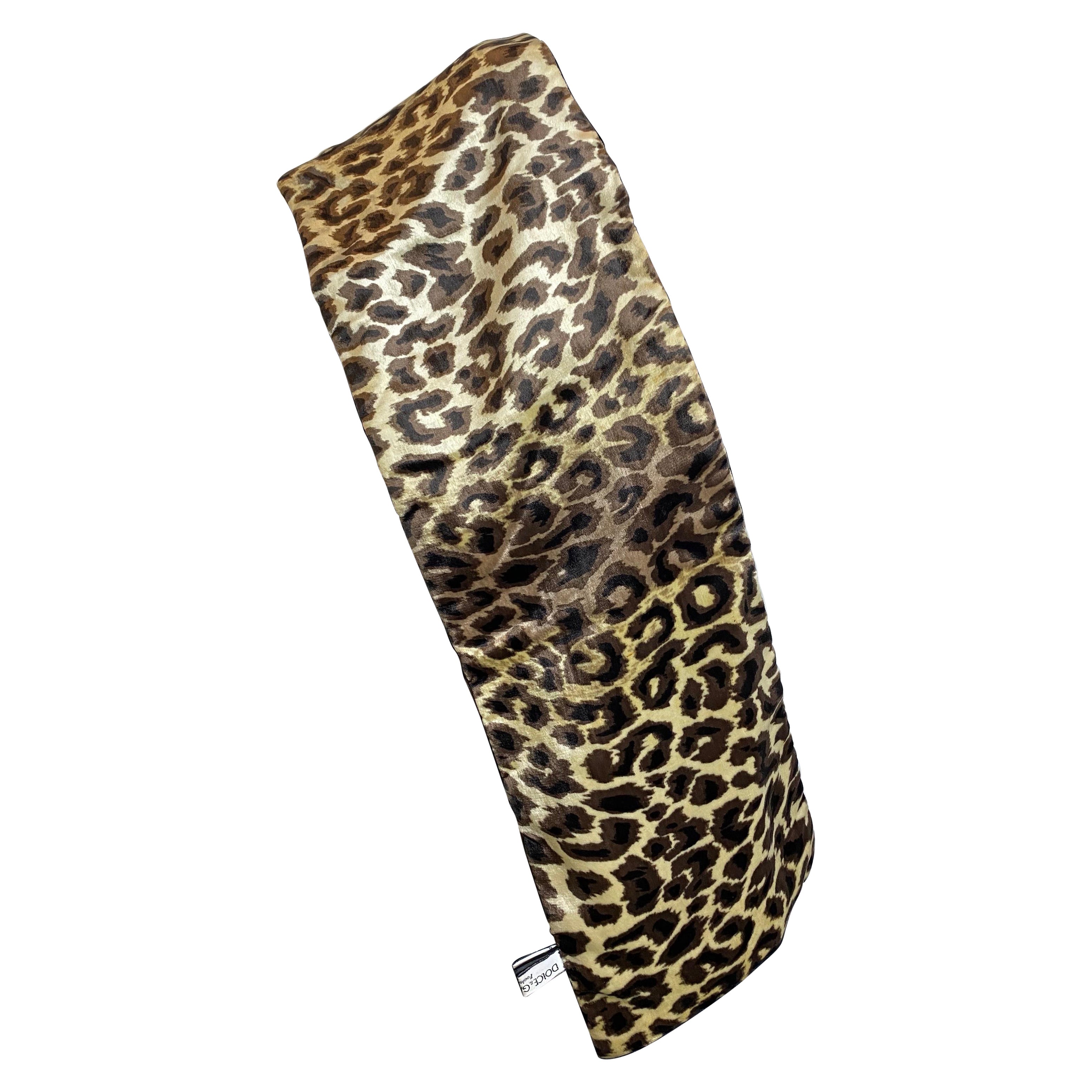 Dolce 
Gabbana scarf