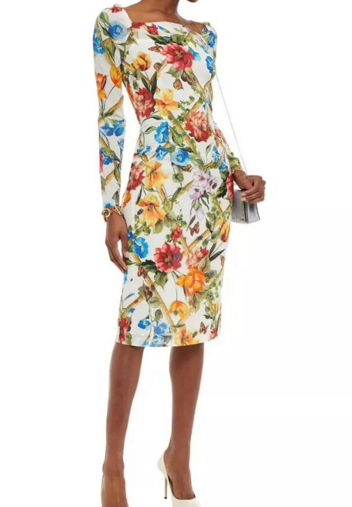 Dolce & Gabbana sheath bodycon knee length white floral silk dress For Sale 1