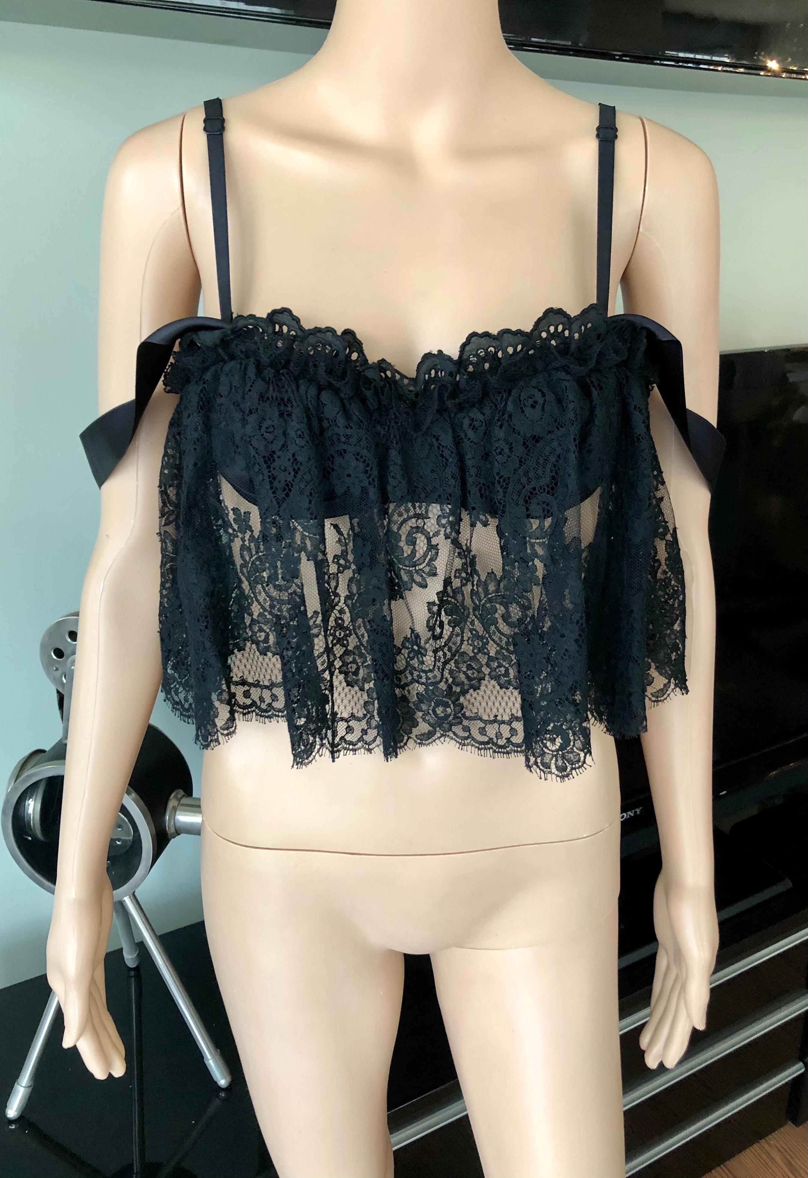 Dolce & Gabbana Schwarzes durchsichtiges Bustier-BH/Braletten-Crop-Top aus Spitze im Zustand „Hervorragend“ in Naples, FL