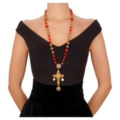 Dolce & Gabbana Sicilia filigrane Kreuz-Perlenkette aus Gold mit Kristallblumen