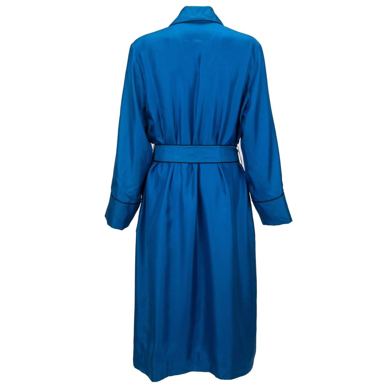 Men's Dolce & Gabbana Silk Coat Robe Blue Black 46 For Sale