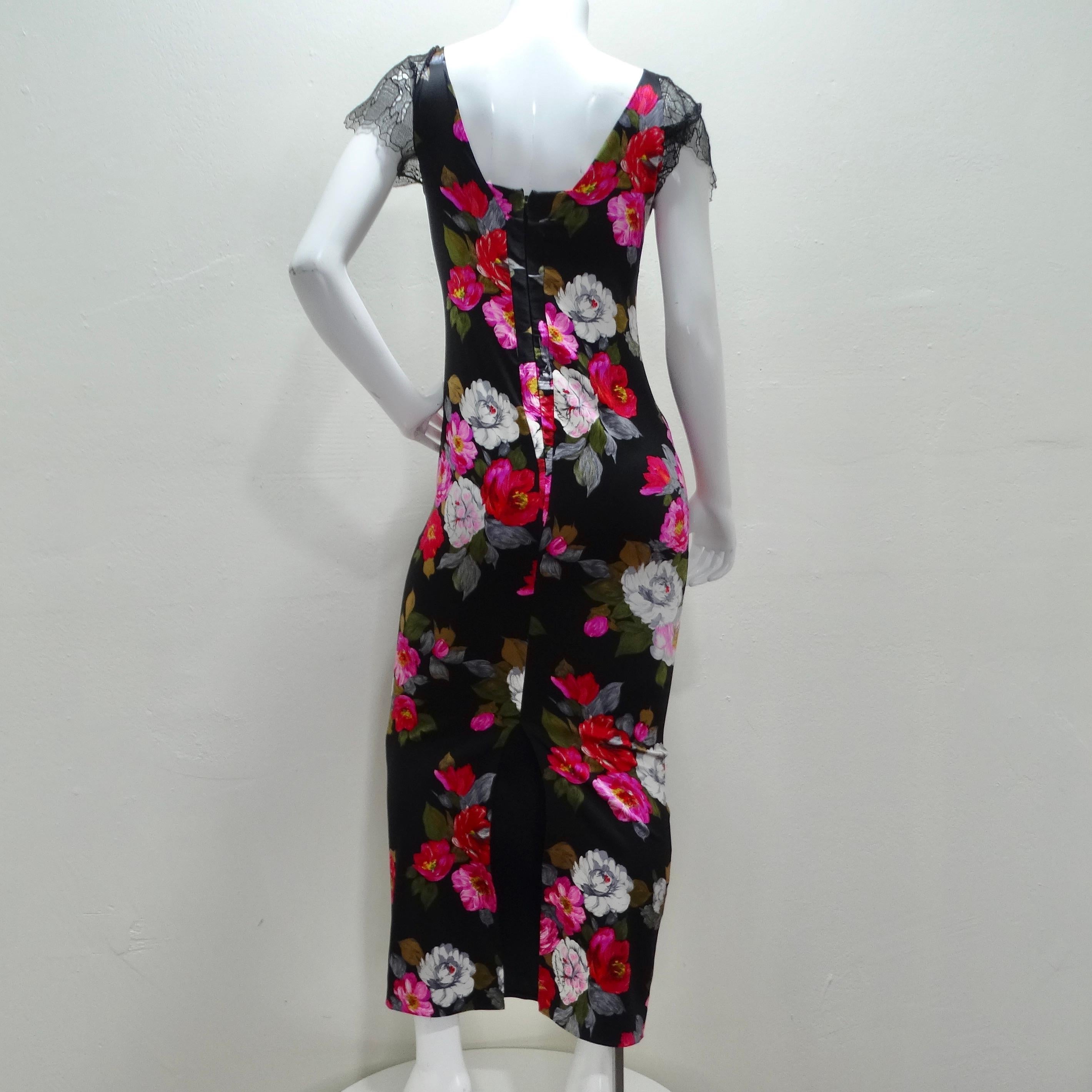 Dolce & Gabbana - Robe longue en dentelle florale de soie en vente 2