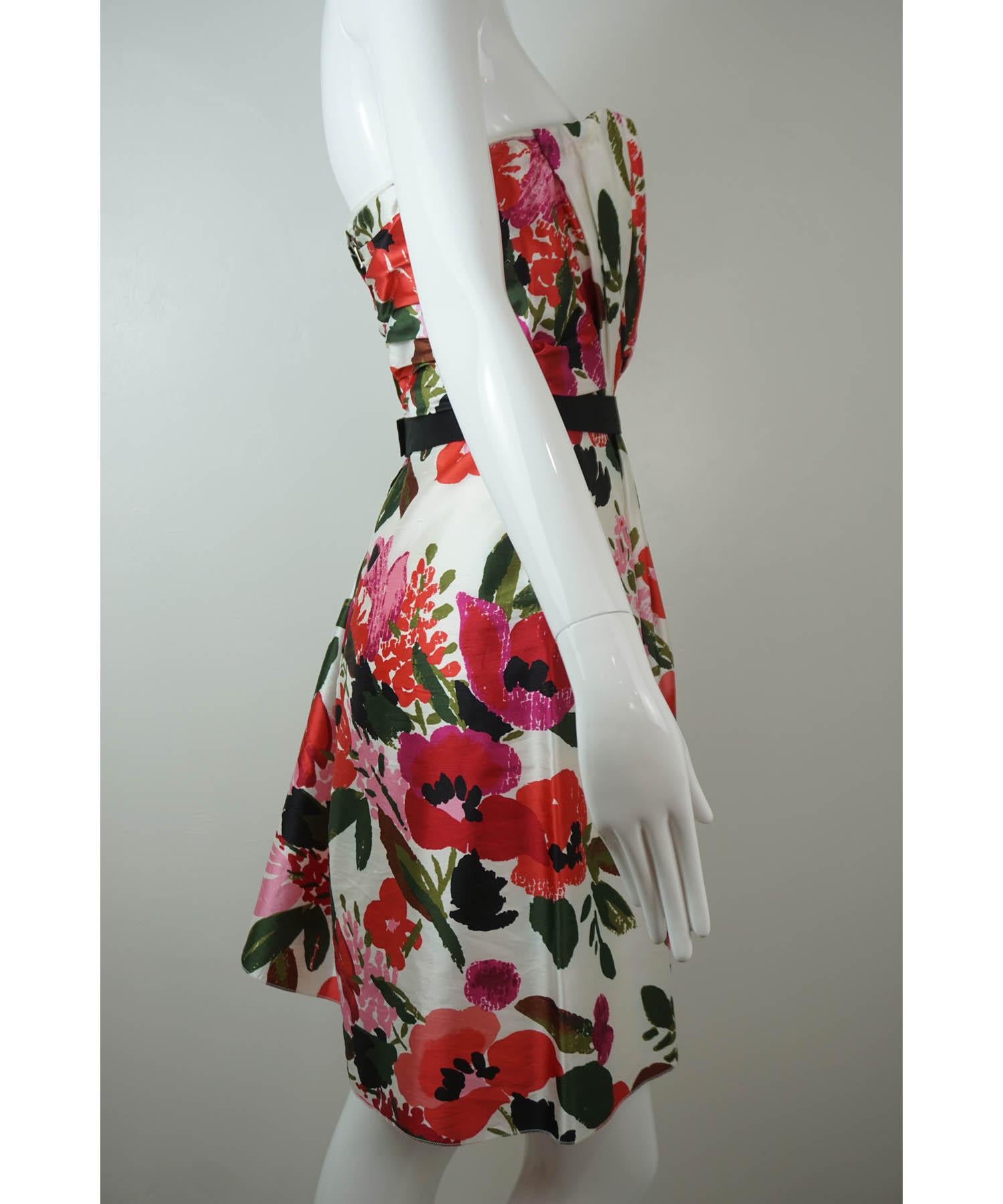 Dolce & Gabbana Silk Floral Print Dress In Excellent Condition For Sale In Carmel, CA