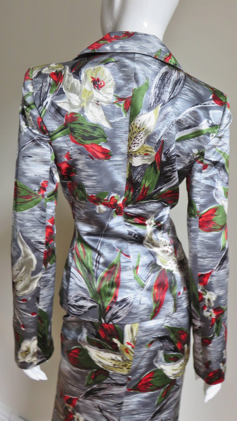 Dolce & Gabbana Flower Print Silk Skirt Suit For Sale 5
