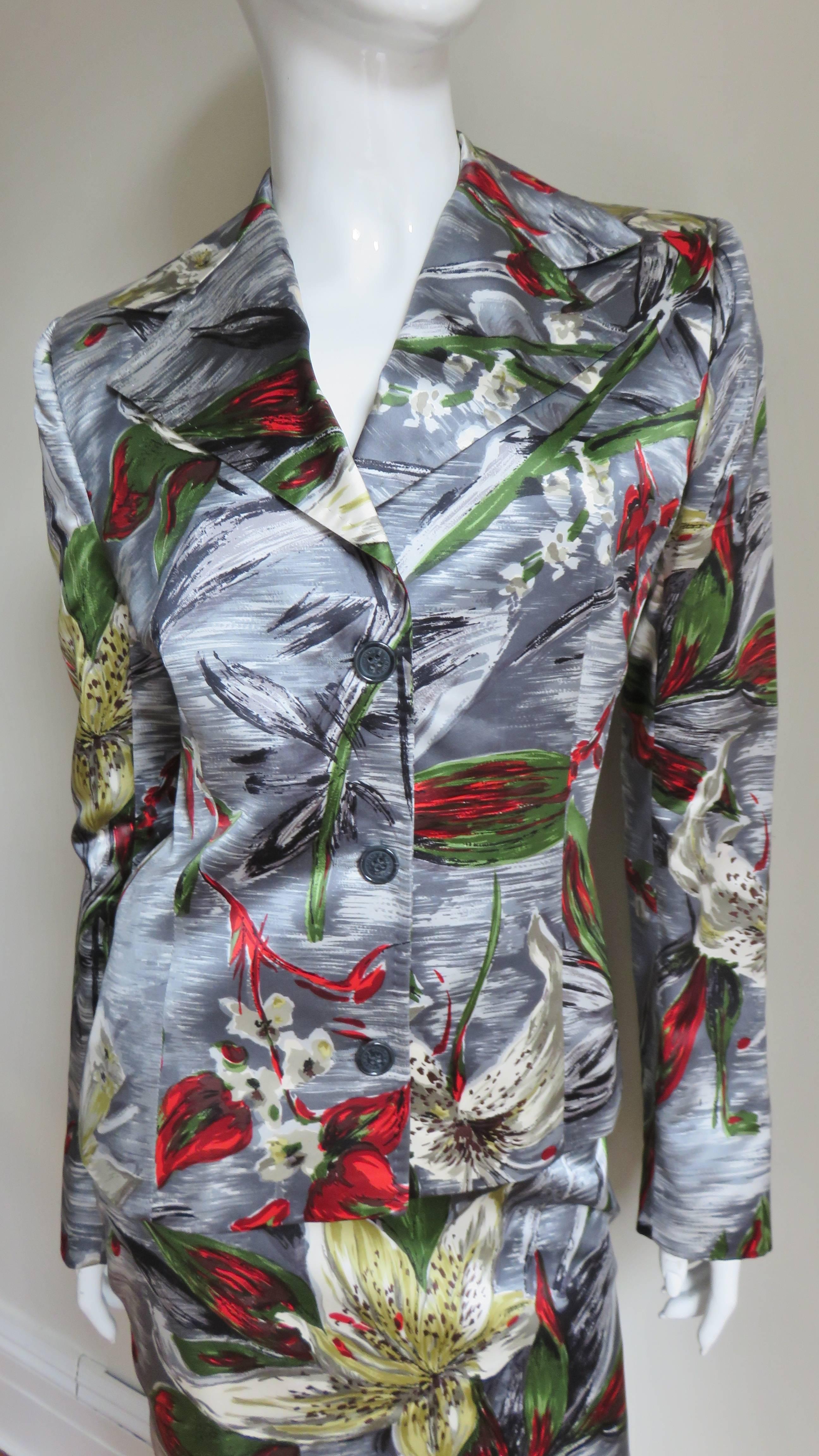 Gray Dolce & Gabbana Silk Flower Print Skirt Suit For Sale