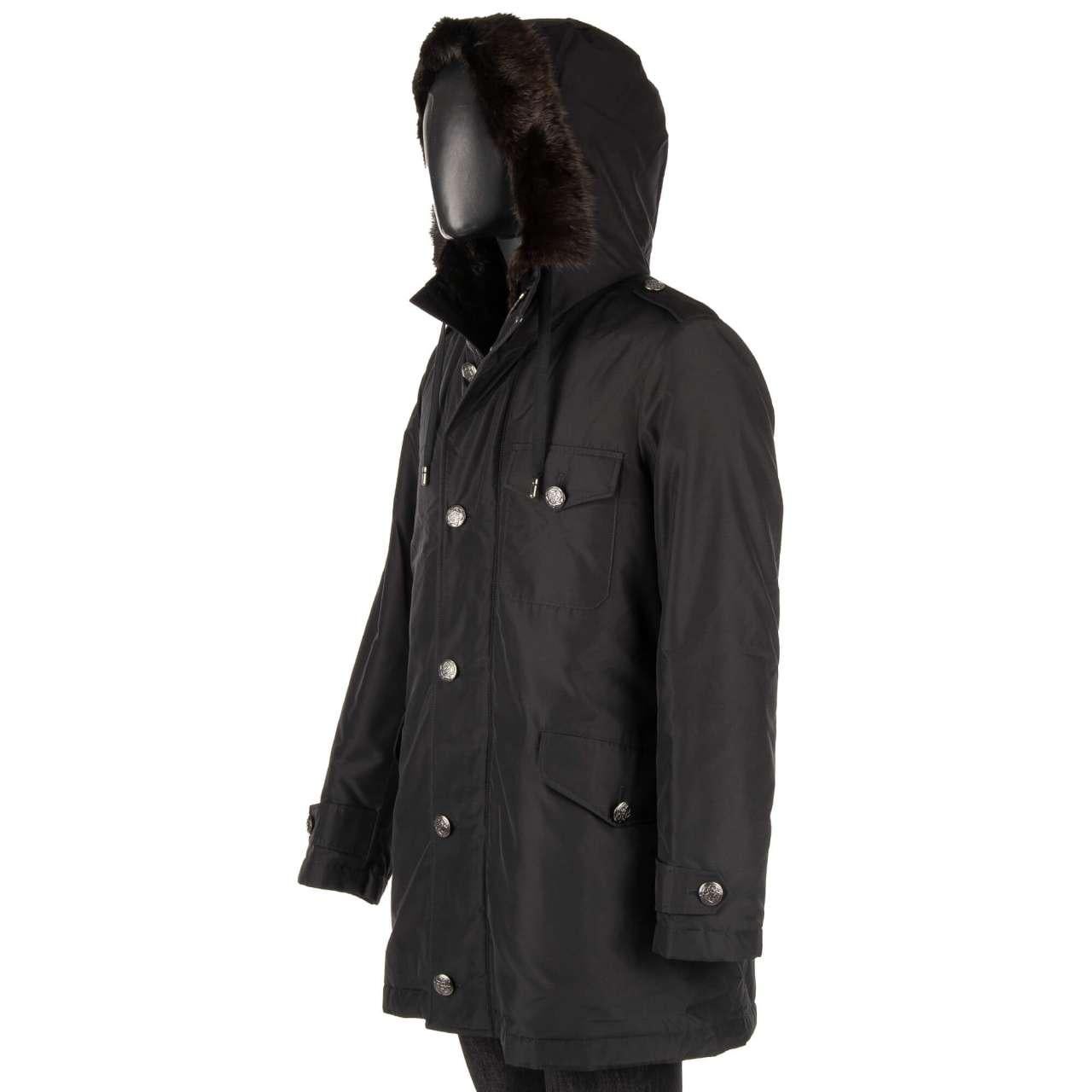 Dolce & Gabbana Silk Parka Jacket with Detachable Fur Lining and Hoody Black 56 For Sale 3