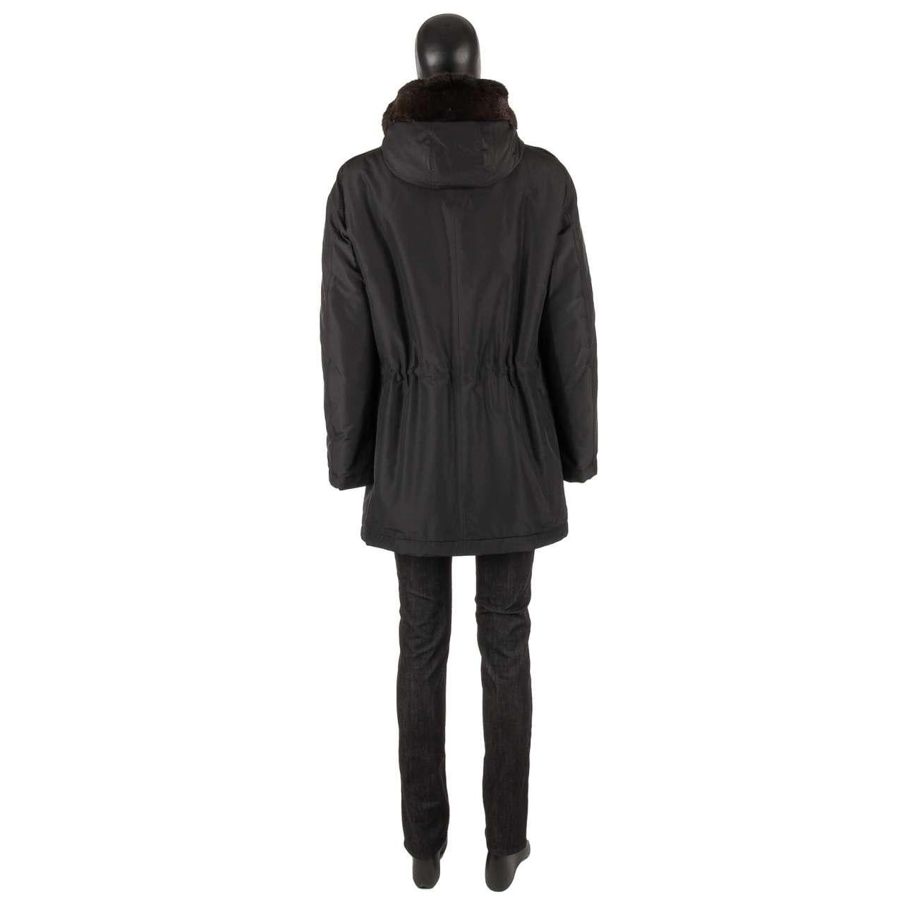 Dolce & Gabbana Silk Parka Jacket with Detachable Fur Lining and Hoody Black 48 For Sale 4
