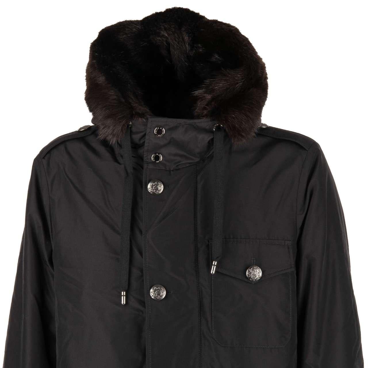 Dolce & Gabbana Silk Parka Jacket with Detachable Fur Lining and Hoody Black 48 For Sale 5