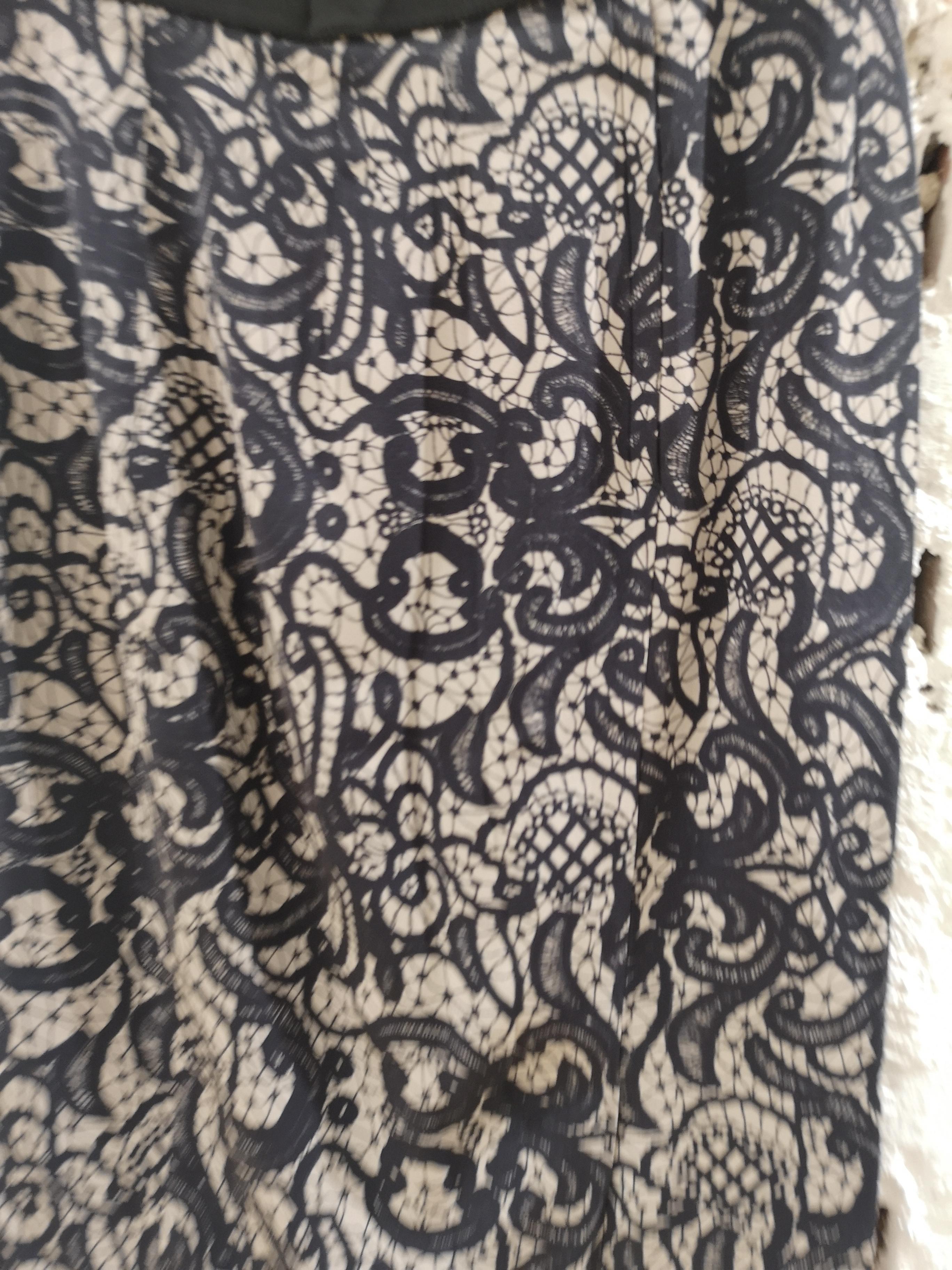 Dolce & Gabbana silk skirt For Sale 1