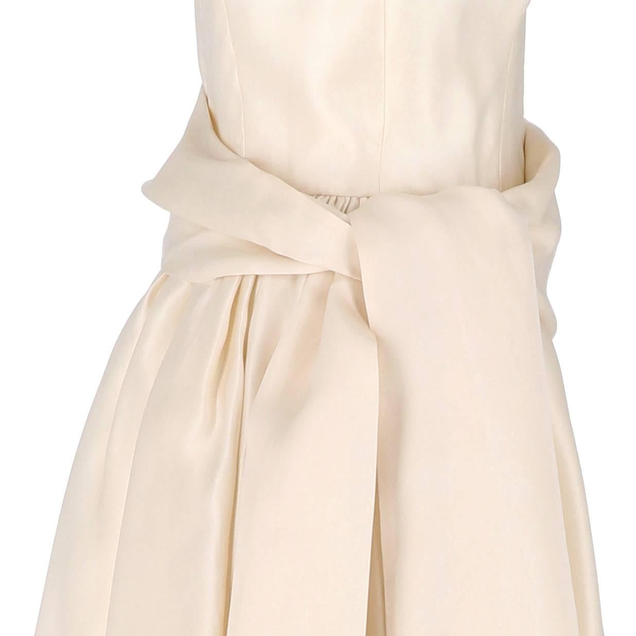 Dolce & Gabbana Silk Vintage Ivory White Wedding Dress, 2000s In Excellent Condition In Lugo (RA), IT