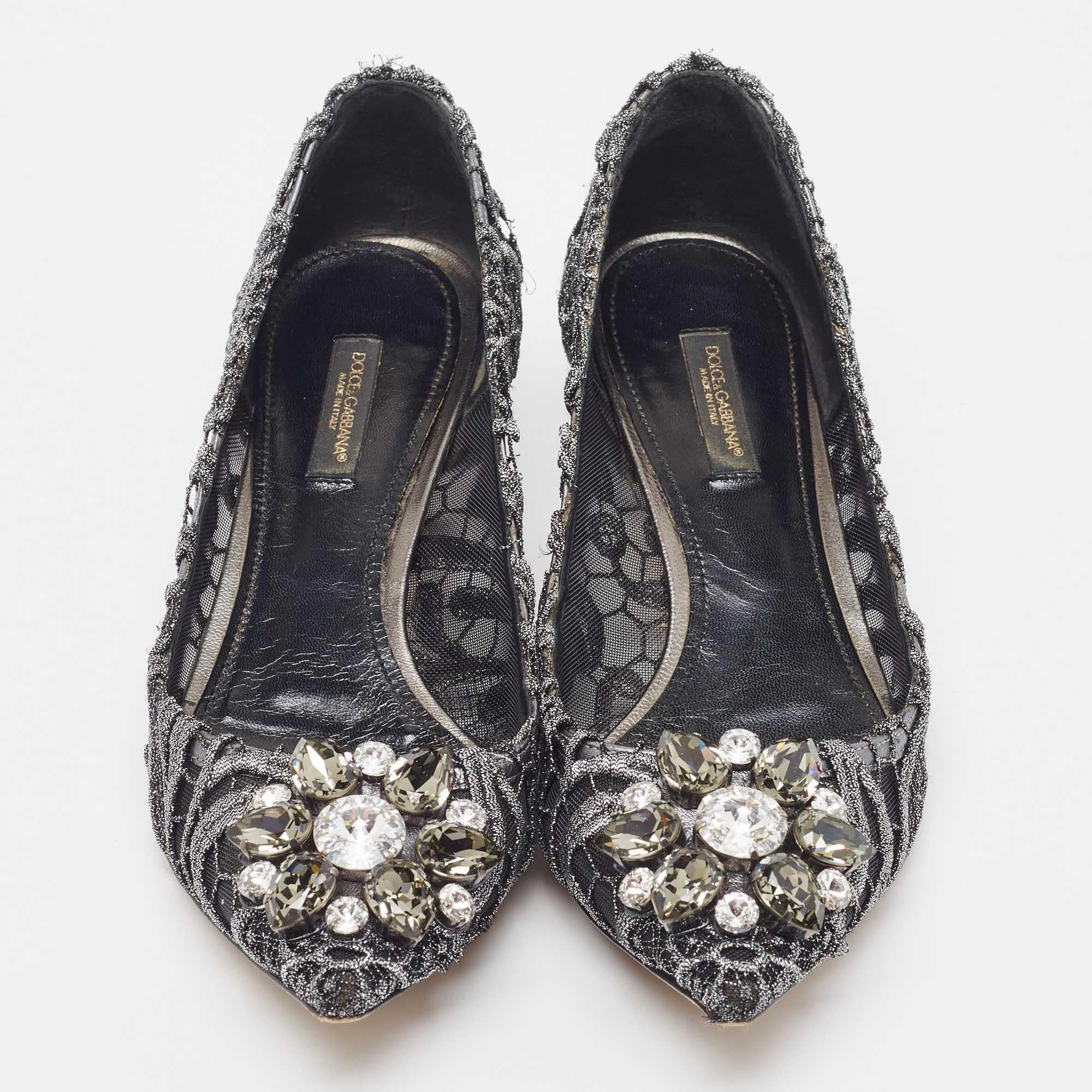 Women's Dolce & Gabbana Silver/Black Lace Bellucci Crystal Embellished Kitten Heel Pumps For Sale