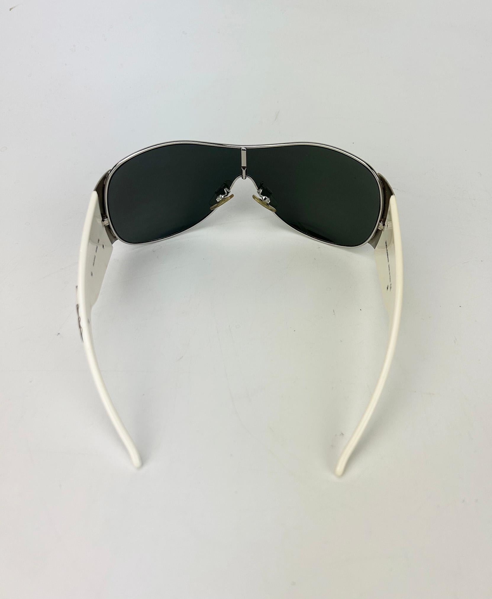 Dolce & Gabbana Silver Cream Mirror Lens Oversize Ski Sunglasses en vente 1