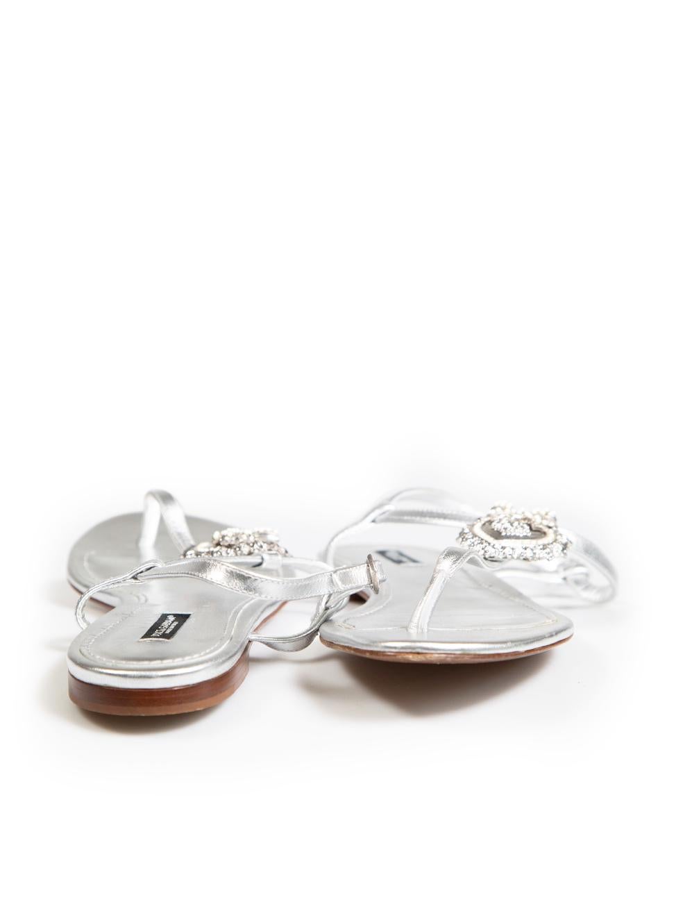 Argent Dolce & Gabbana - Sandales en cuir argenté et cristal - Taille IT 40 en vente
