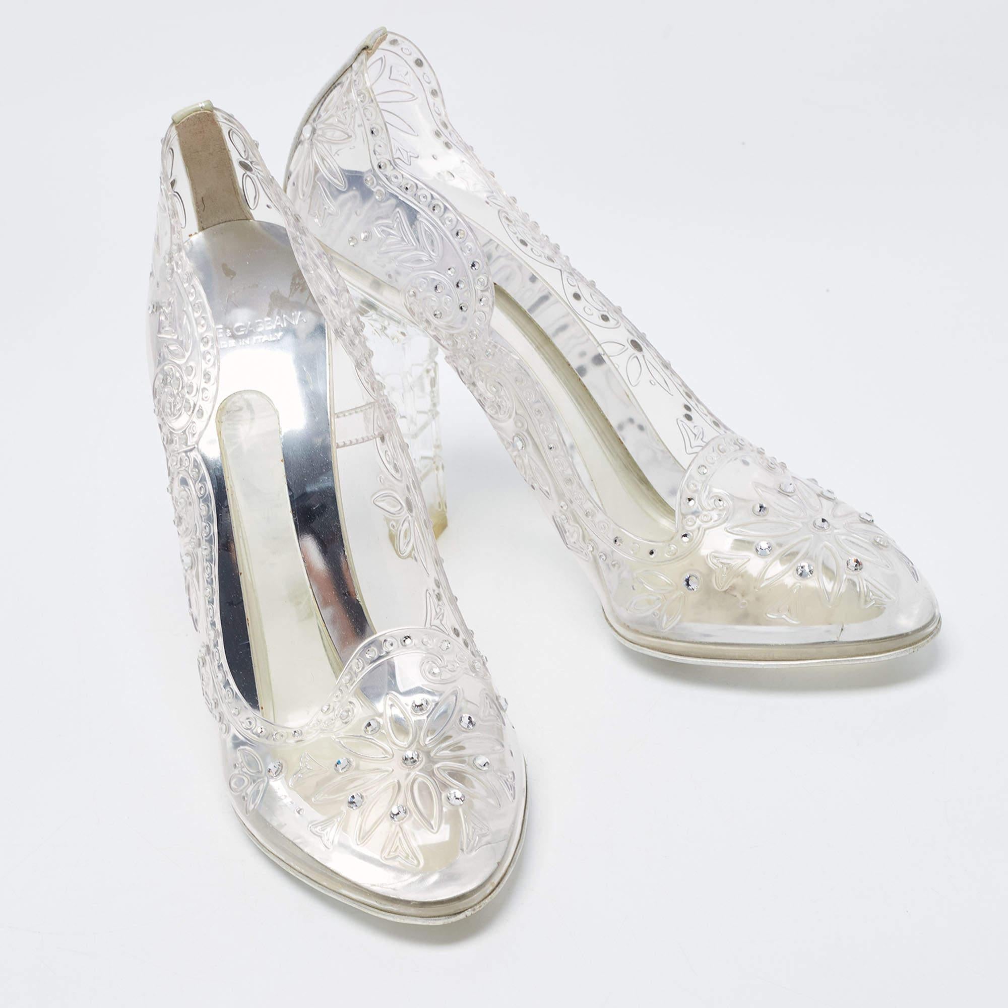 Dolce & Gabbana Silver PVC Crystal Embellished Cinderella Pumps Size 38.5 In Good Condition In Dubai, Al Qouz 2