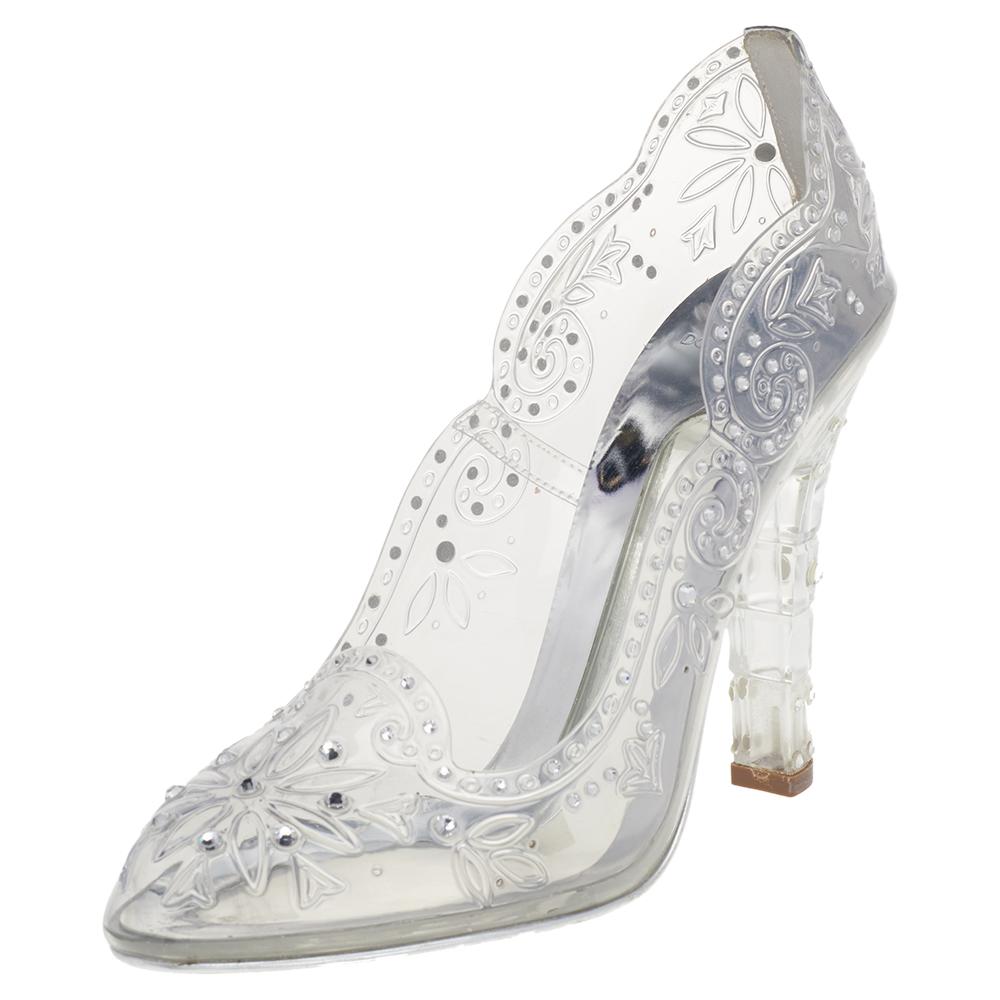 Bringing a fairytale element to you, Dolce & Gabbana fashioned these Cinderella pumps using clear PVC and sprinkled crystals around the floral-patterned exterior. The dreamy pumps are lined with PVC and 11 cm heels.


