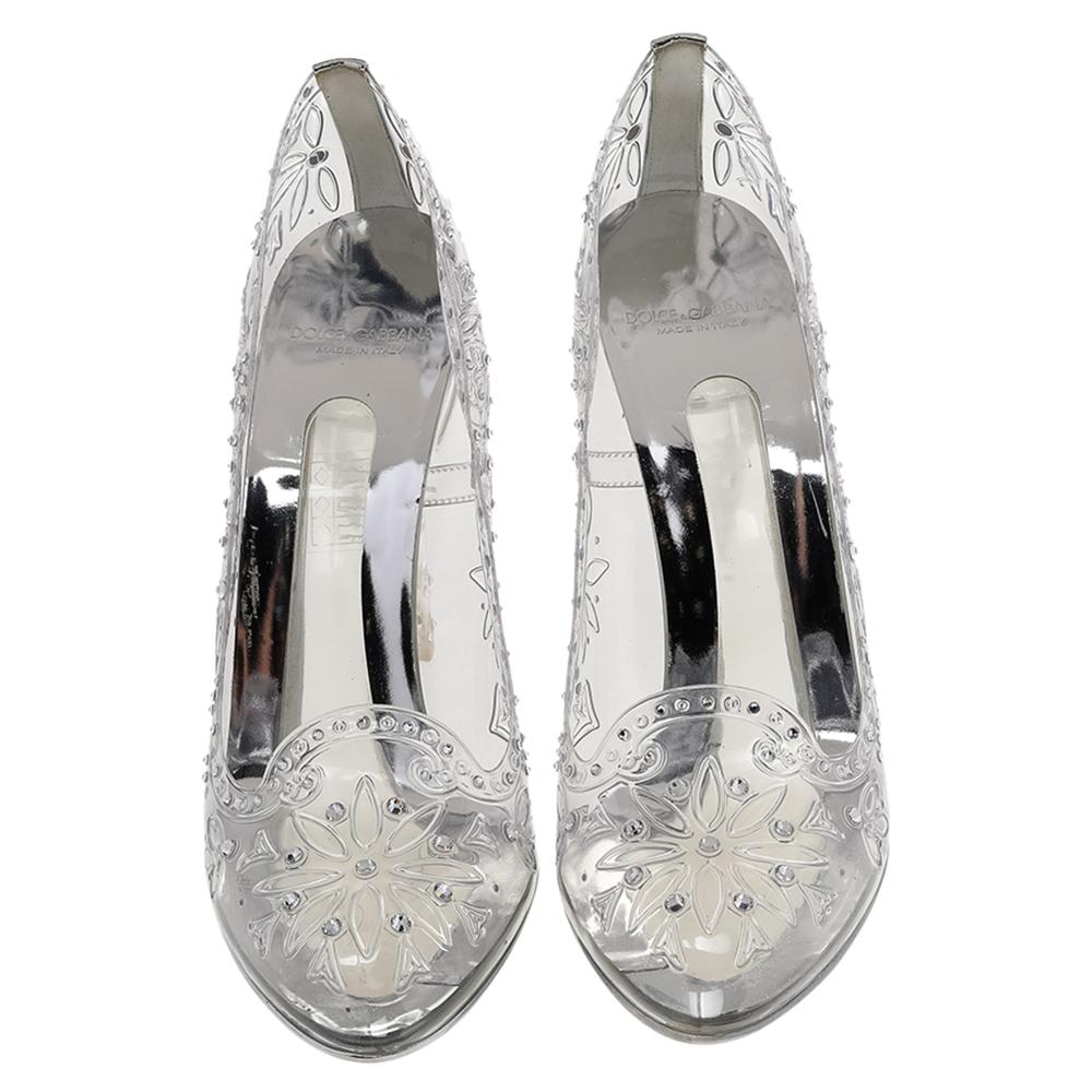 Express your love for fairytales by donning these gorgeous Cinderella pumps from the House of Dolce & Gabbana. They flaunt crystal embellishments on the PVC upper and come in a slip-on style. Make a stylish statement wherever you go with these