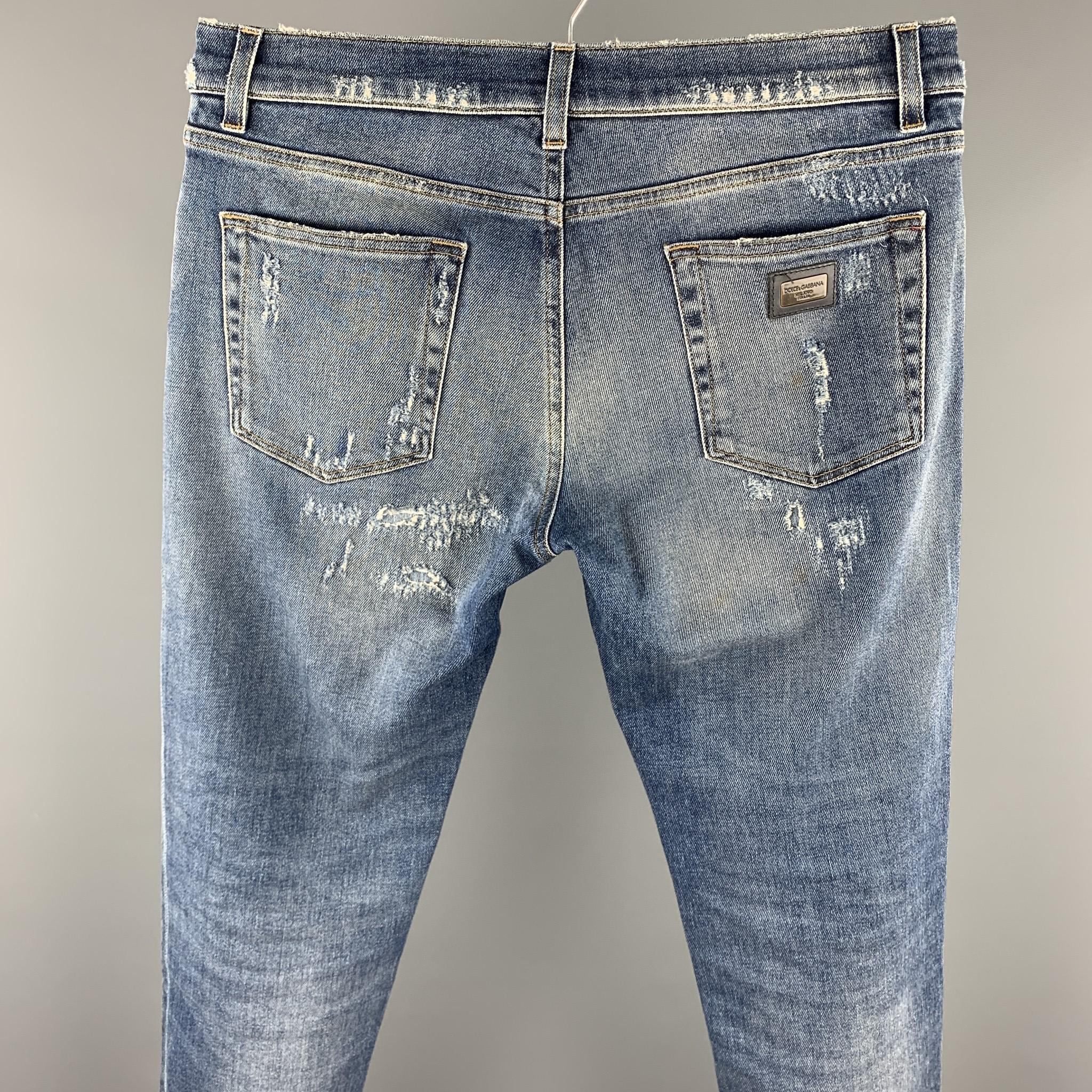 DOLCE & GABBANA Size 32 Blue Distressed Denim Zip Fly Jeans In Excellent Condition In San Francisco, CA
