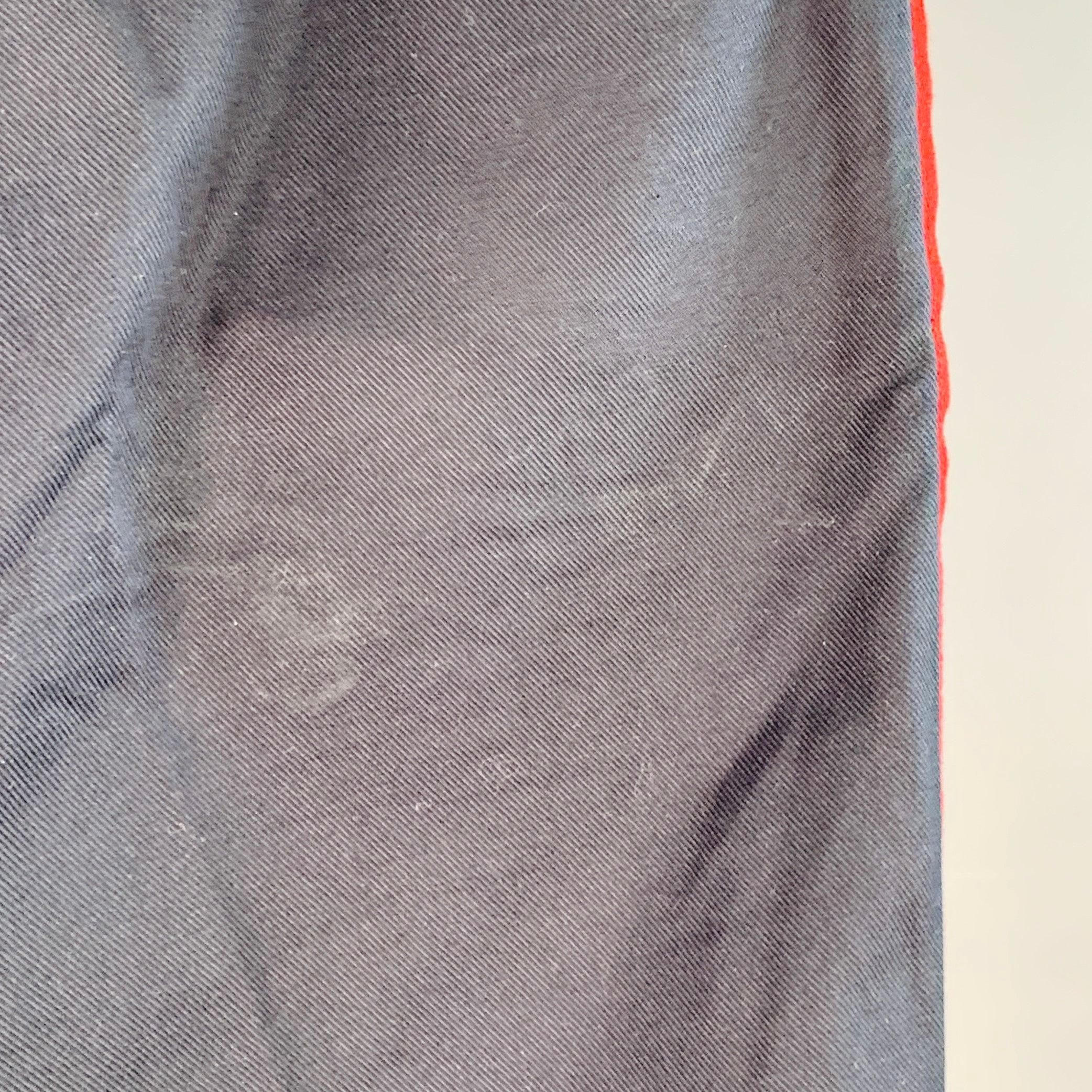 Dolce & Gabbana Size 32 Navy Red Stripe Cotton Blend Zipper Stripe Casual Pants (Pantalon décontracté à rayures en coton mélangé) en vente 1