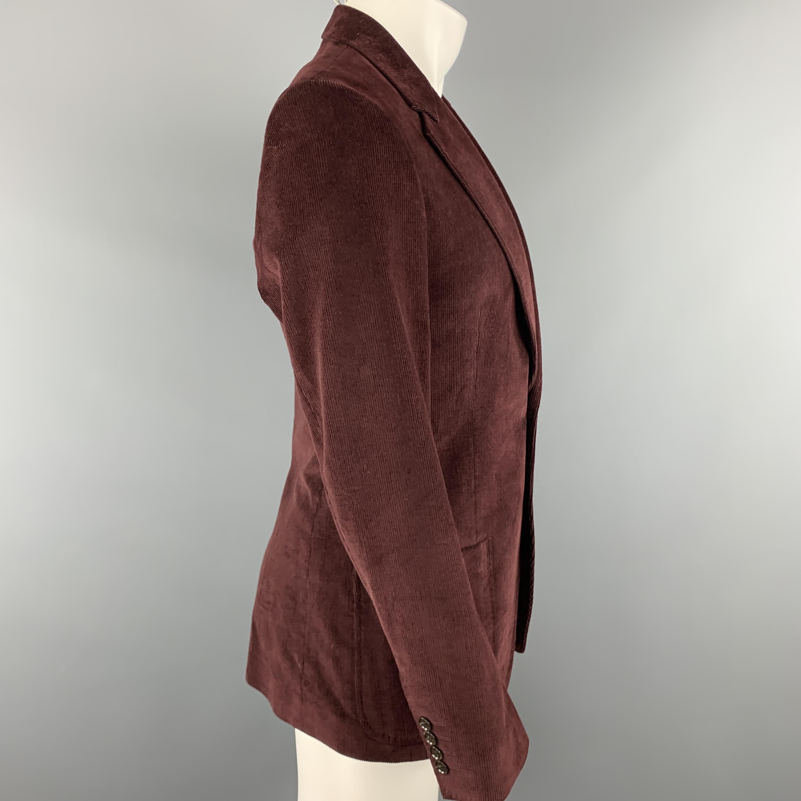 DOLCE & GABBANA Size 36 Burgundy Corduroy Notch Lapel Sport Coat In Excellent Condition In San Francisco, CA
