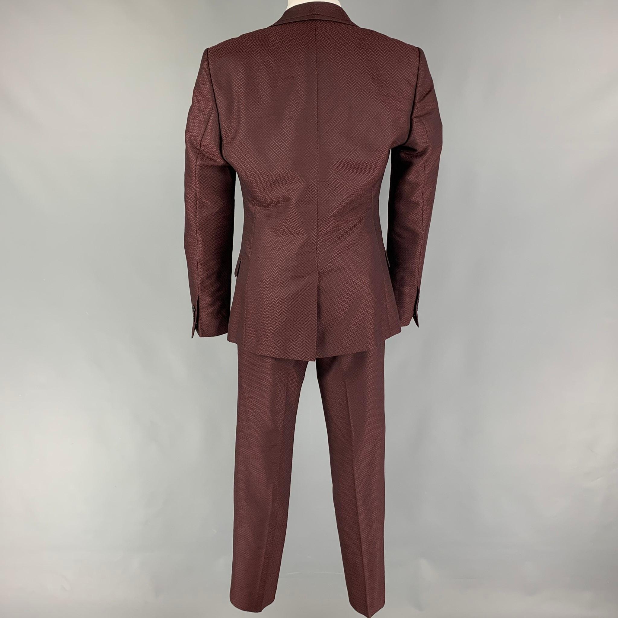 DOLCE & GABBANA Size 36 Burgundy Jacquard Wool Silk Shawl Collar 3 Piece Suit In Excellent Condition In San Francisco, CA