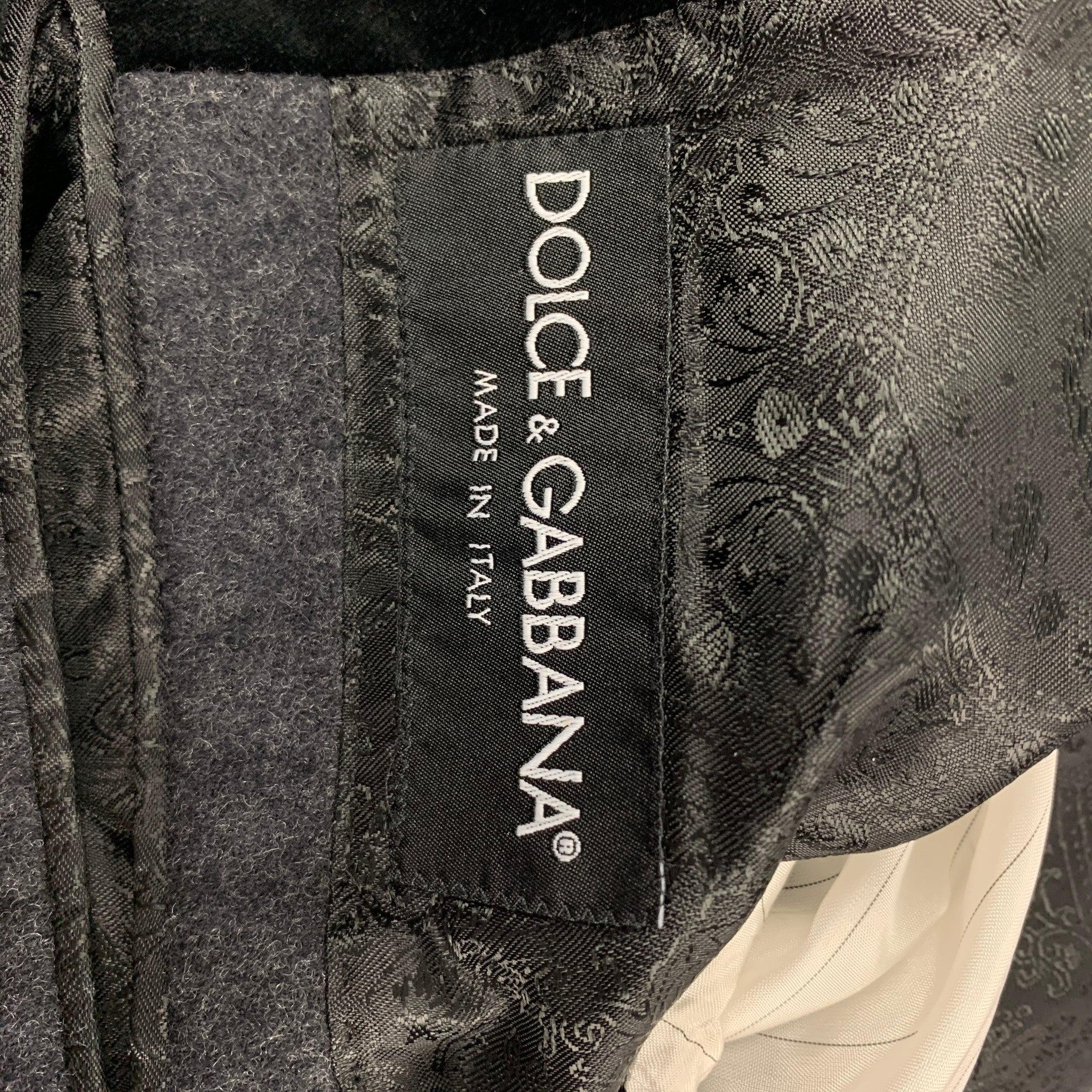 DOLCE & GABBANA Size 36 Charcoal & Black Wool Blend Sport Coat For Sale 3