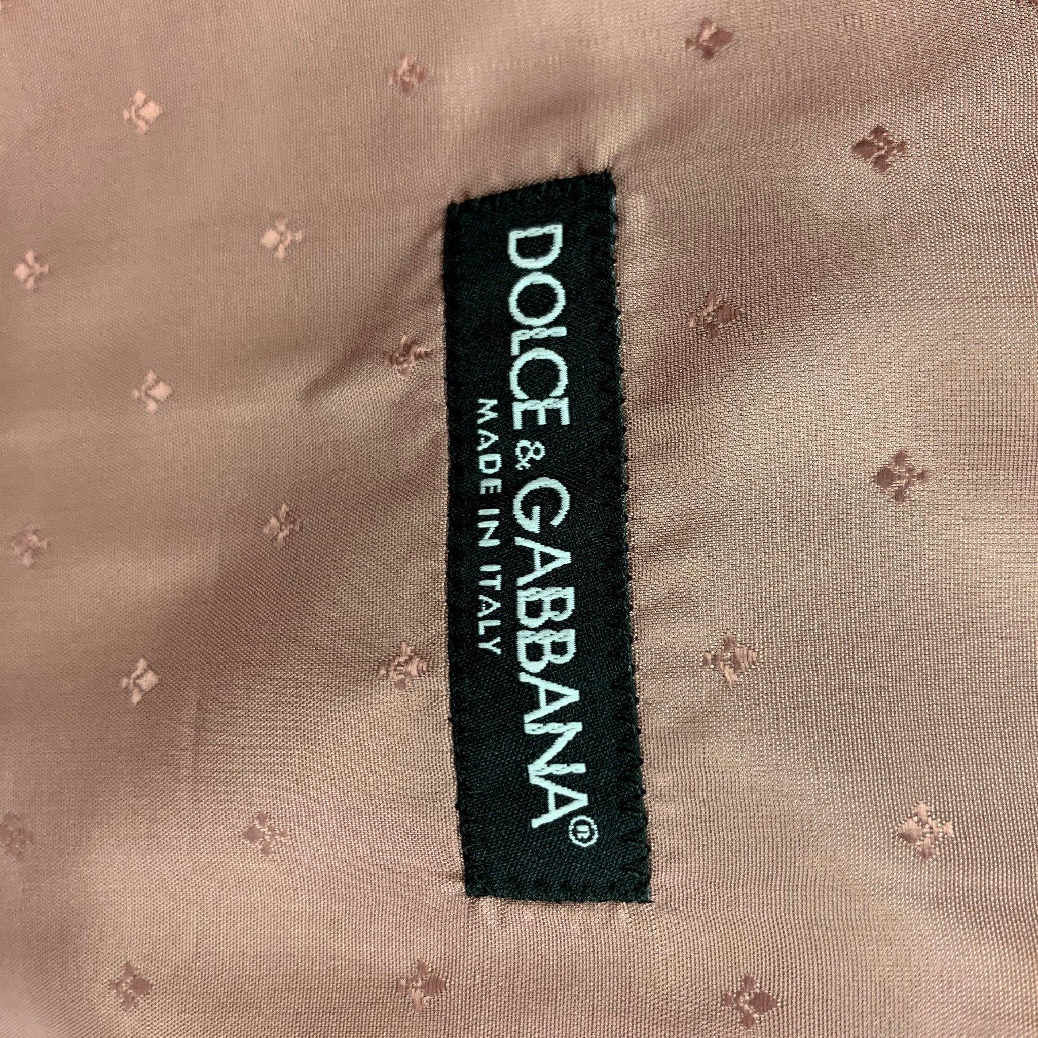 DOLCE & GABBANA Size 36 Mauve Silk Buttoned Vest For Sale 1