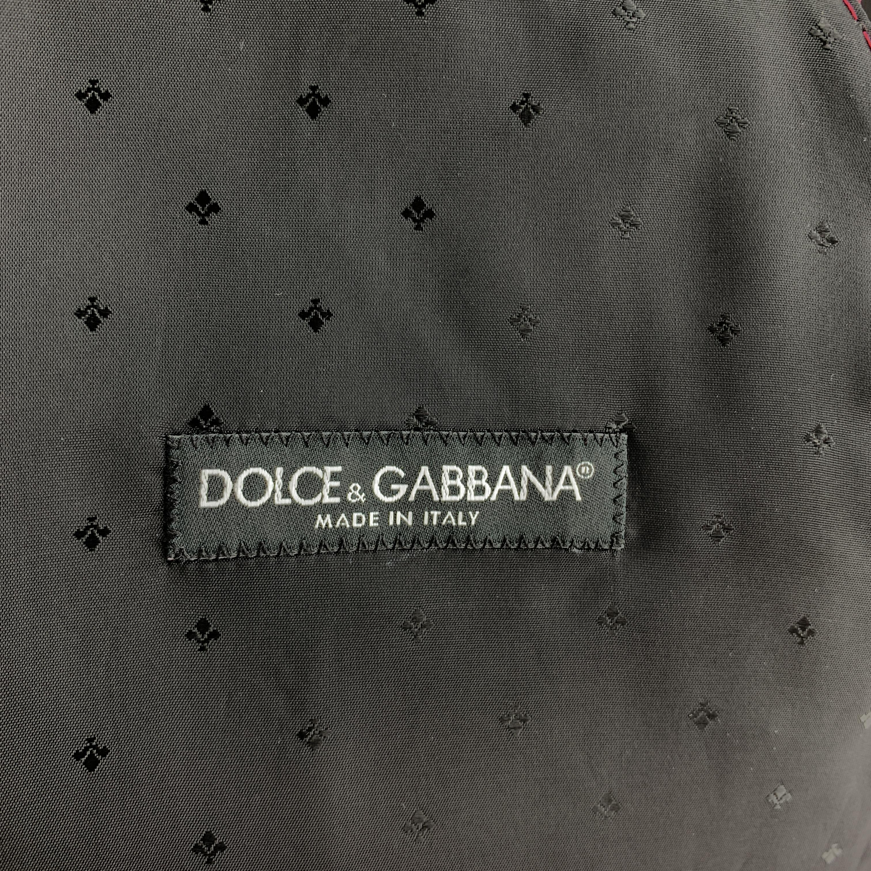 Men's DOLCE & GABBANA Size 38 Raspberry Pink Brocade V Neck Vest