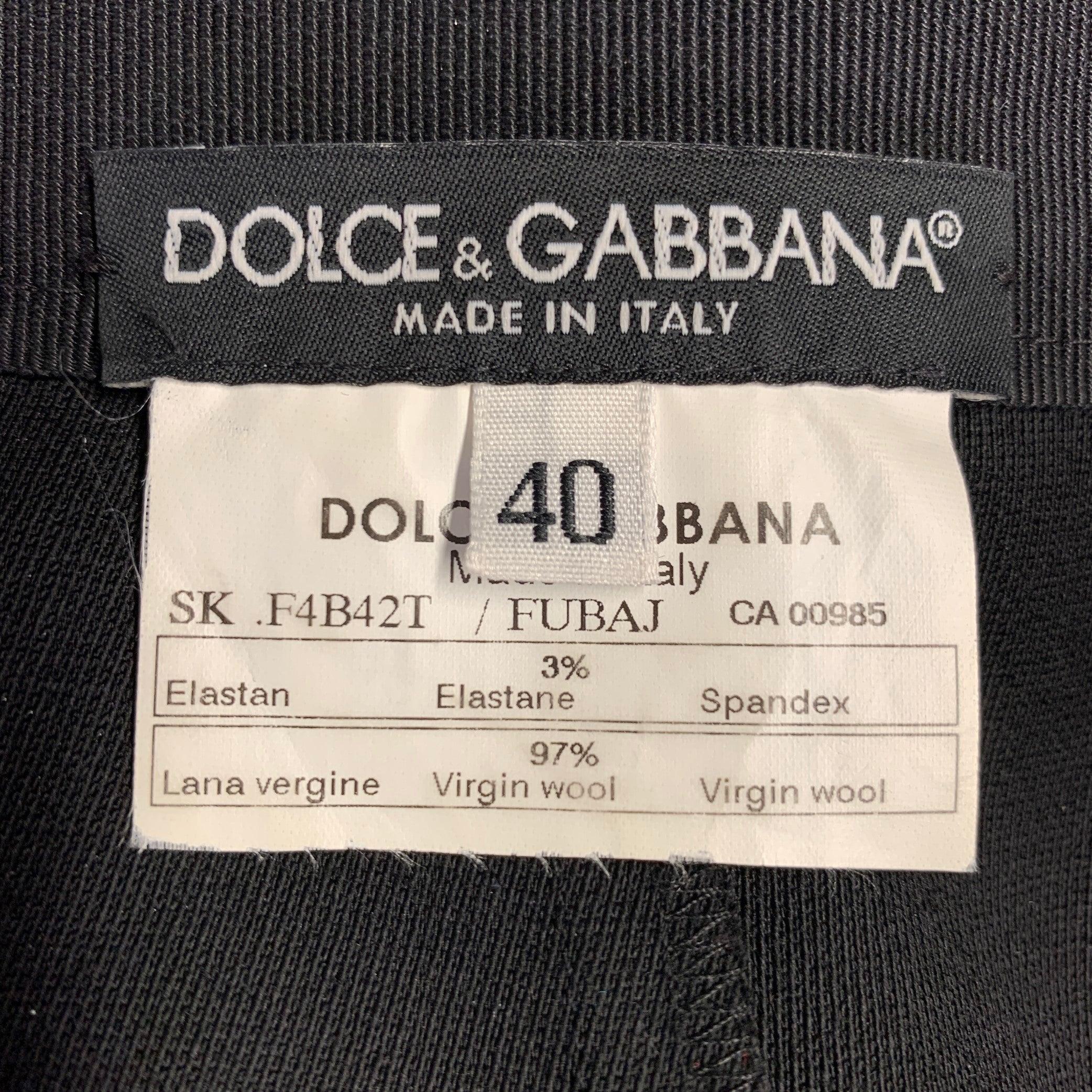 Dolce & Gabbana Taille 4 Jupe en laine vierge noire à coutures inversées Excellent état - En vente à San Francisco, CA