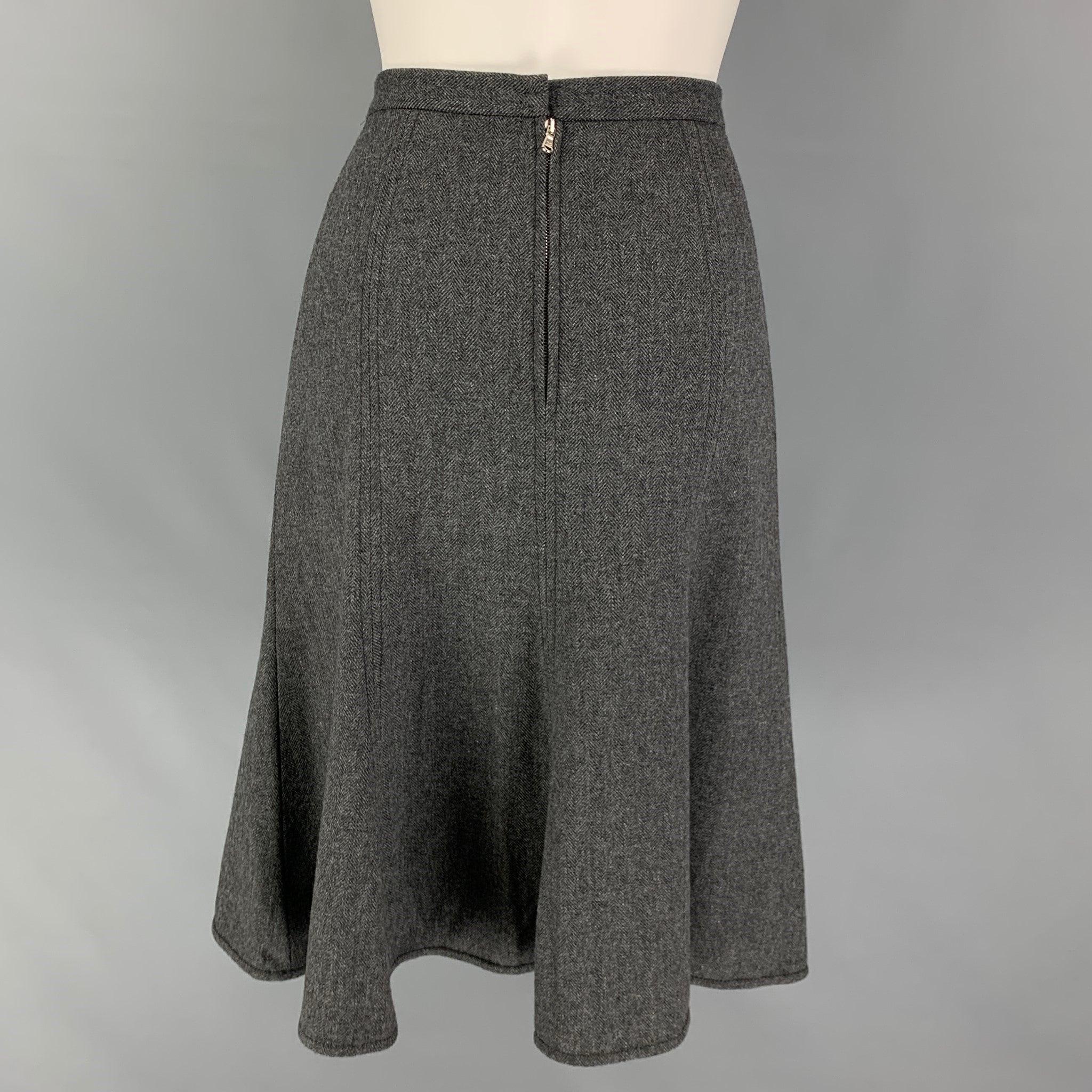 DOLCE & GABBANA Size 4 Grey Wool Blend Herringbone Tulip Below Knee Skirt In Good Condition For Sale In San Francisco, CA
