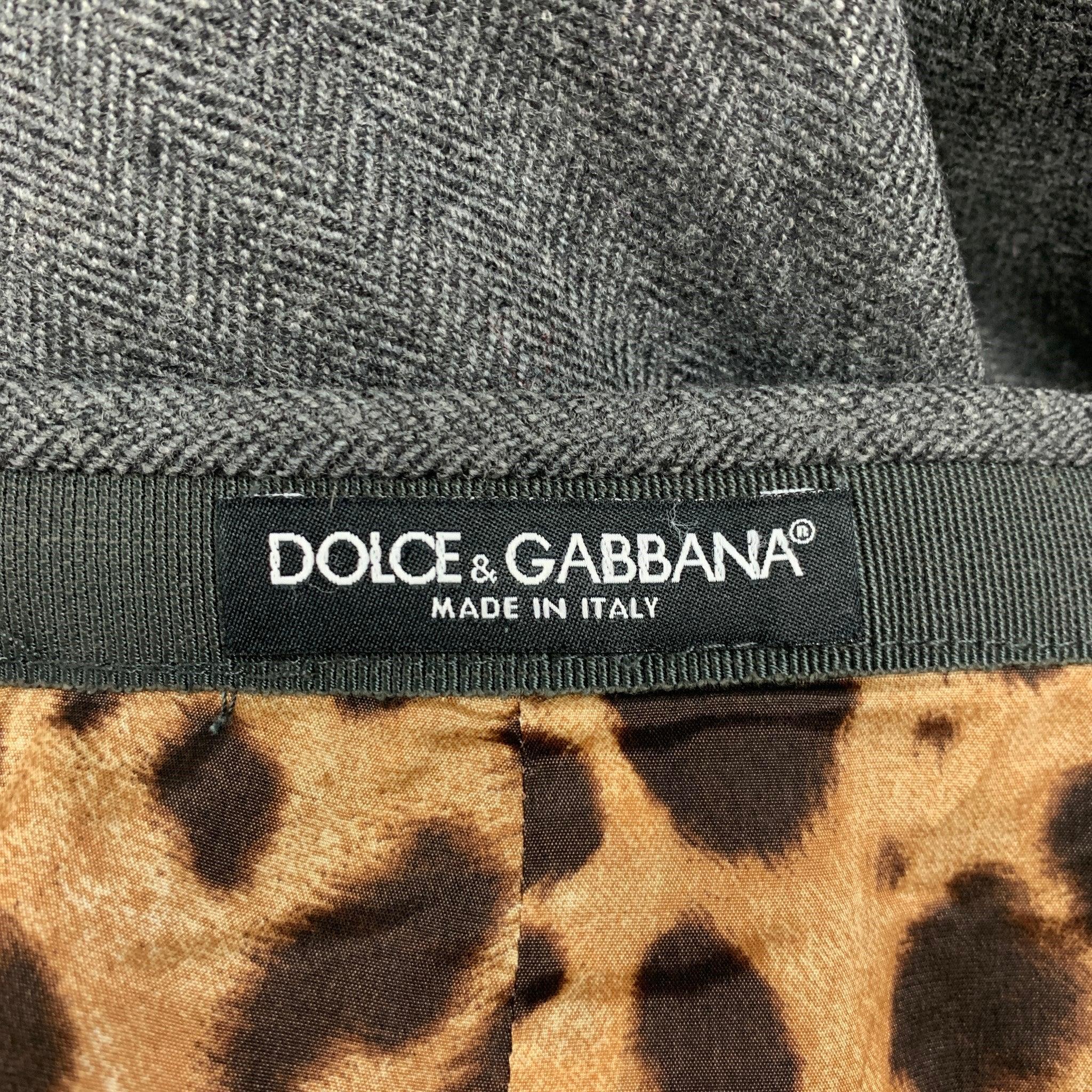 DOLCE & GABBANA Size 4 Grey Wool Blend Herringbone Tulip Below Knee Skirt For Sale 1