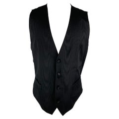 DOLCE
GABBANA Size 40 Black Swirls Polyester Blend Classic Vest DOLCE
GABBANA Size 40 Black Swirls Polyester Blend Classic Vest
