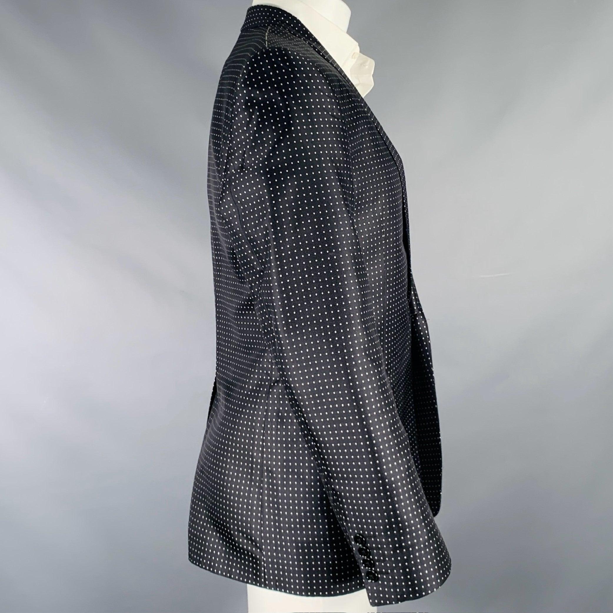 DOLCE & GABBANA Size 40 Black White Dots Silk Shawl Collar Sport Coat In Excellent Condition For Sale In San Francisco, CA