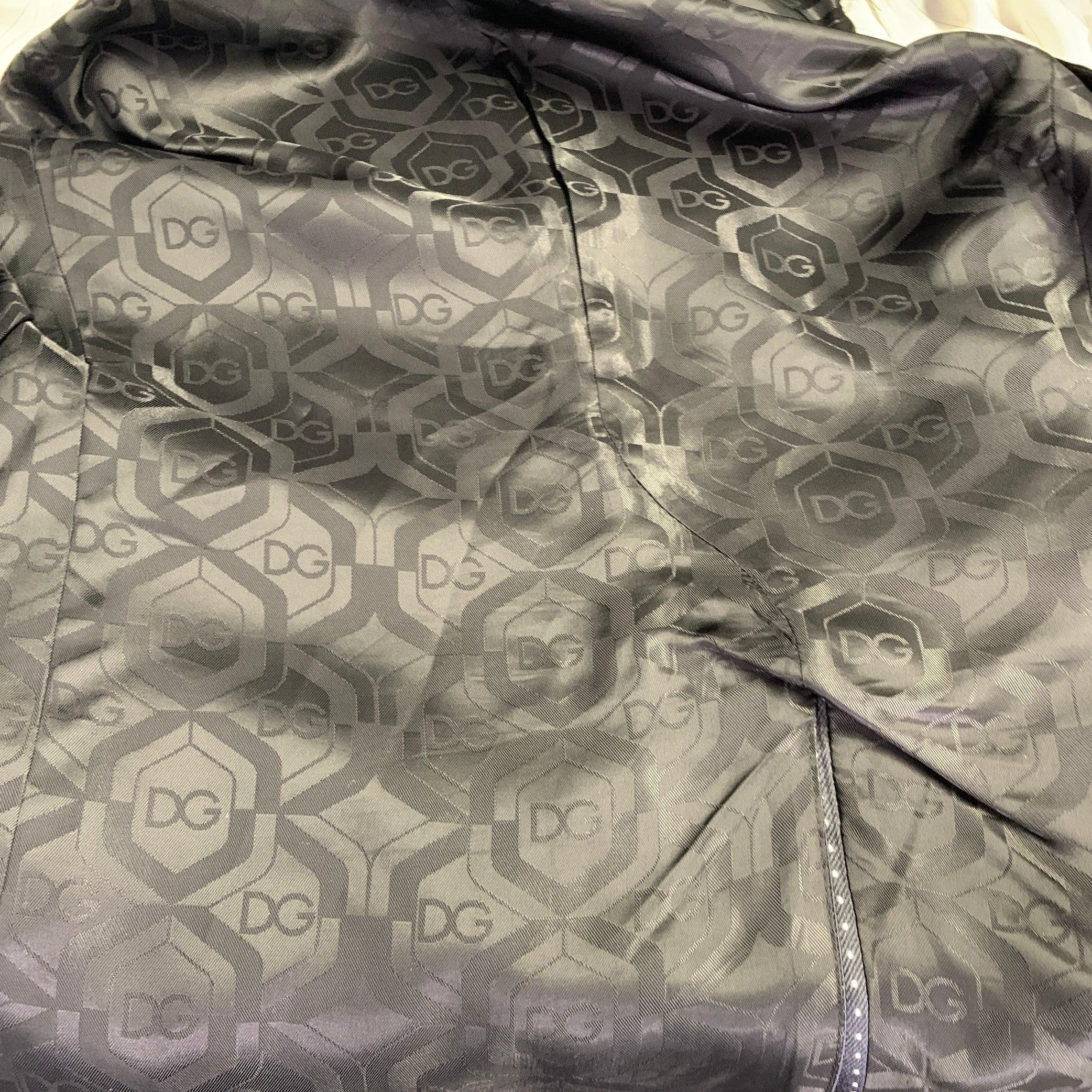 DOLCE & GABBANA Size 40 Black White Dots Silk Shawl Collar Sport Coat For Sale 2